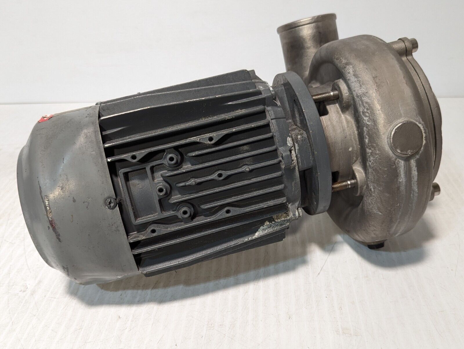Perfecta N90 3-Phase Motor, 2840 RPM, 2.95HP, 400/230V + Turbocharger-Free Ship
