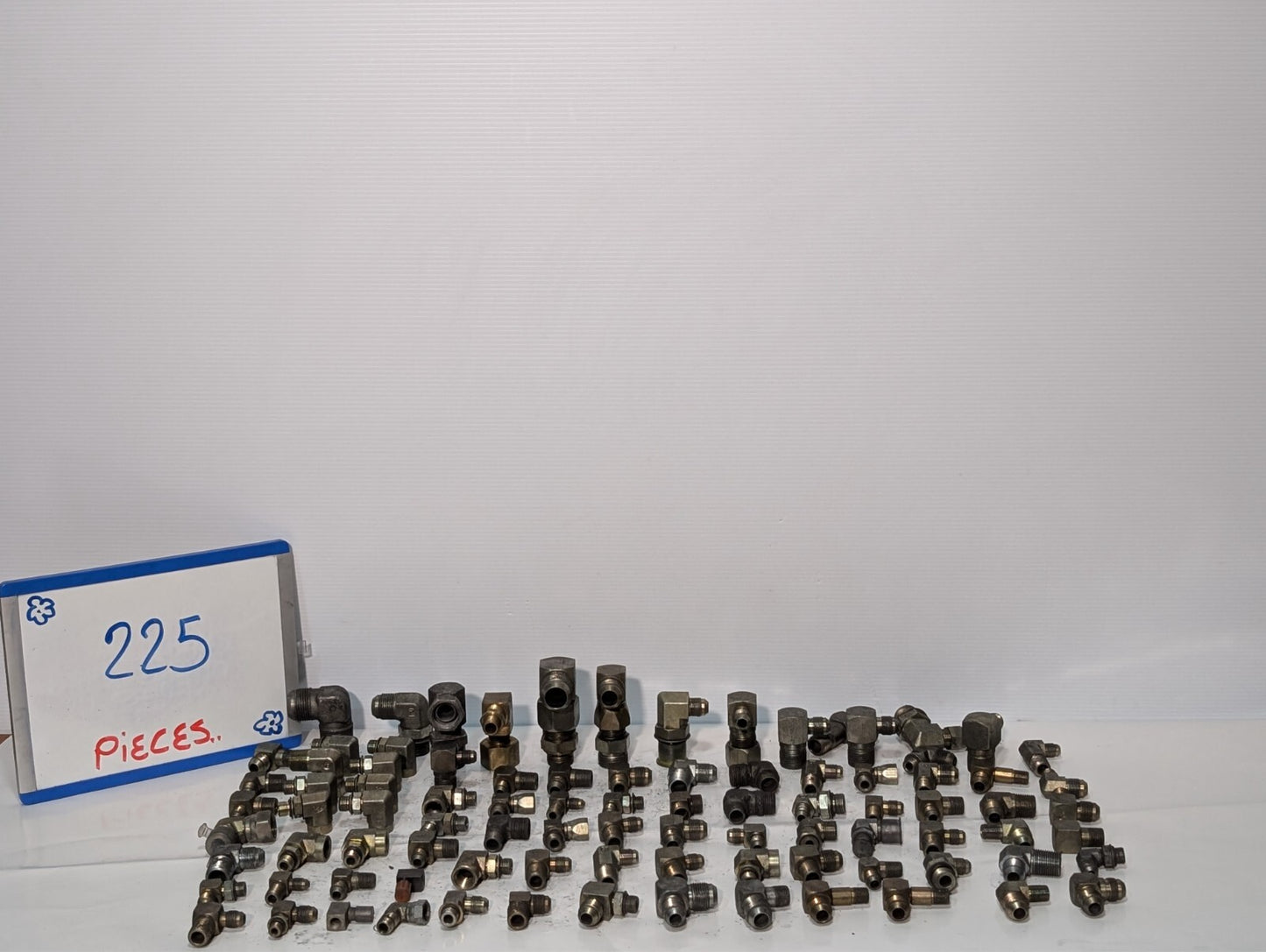 (225) Assorted 90 Degree Elbow Fitting and Adapters Male Female