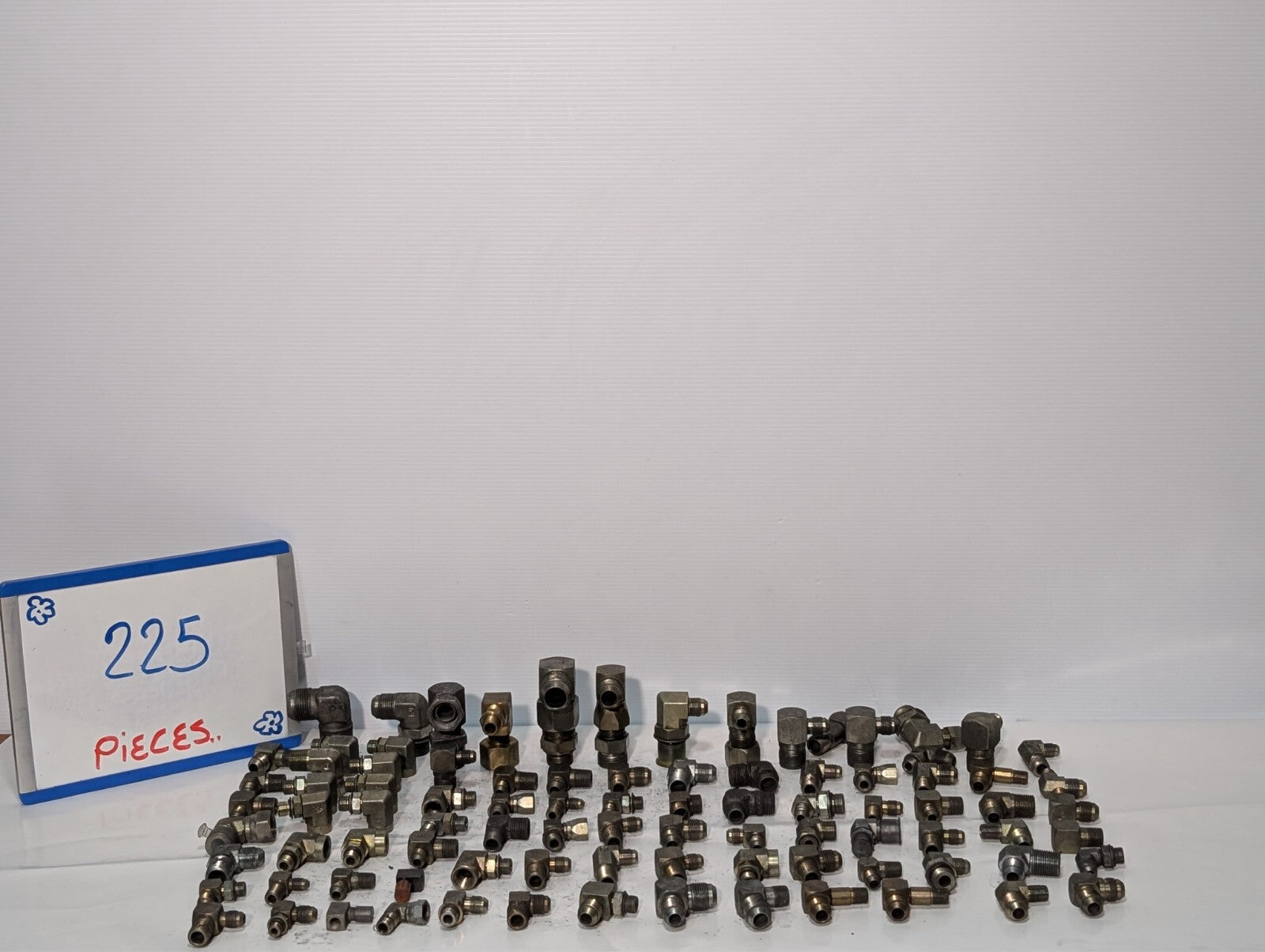 (225) Assorted 90 Degree Elbow Fitting and Adapters Male Female