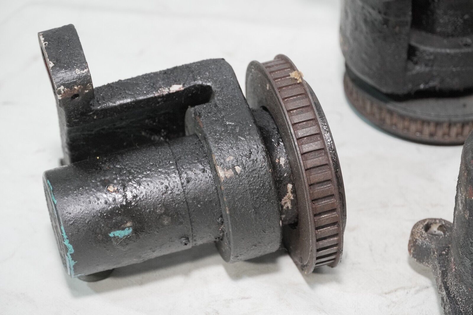 Lot of 16 rotary encoders: mostly Mitsubishi, Tamagawa OSE-5KN-6-12-108