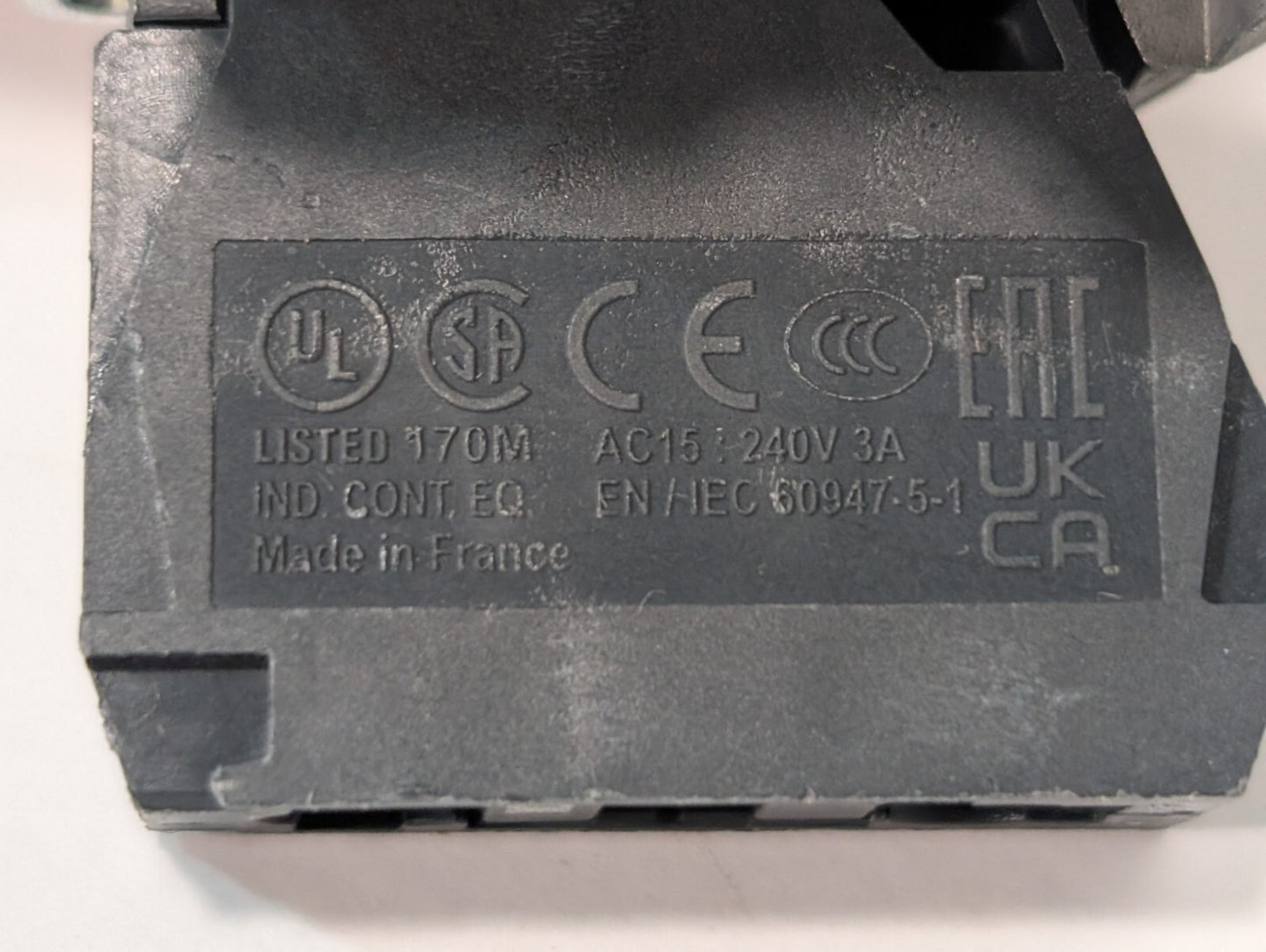 [6] Schneider Electric ZBE-101 Auxiliary Contact Block w/ Pushbutton Switch