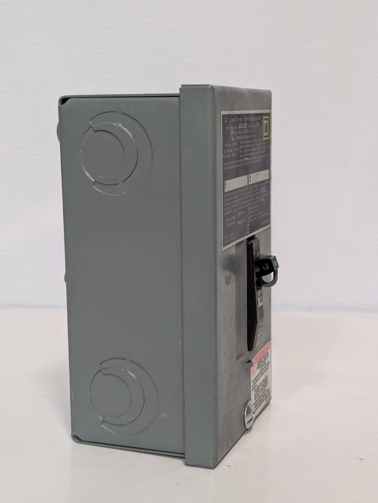 Square D QO2L30S G01 Series Circuit Breaker Load Center G1 Type 1