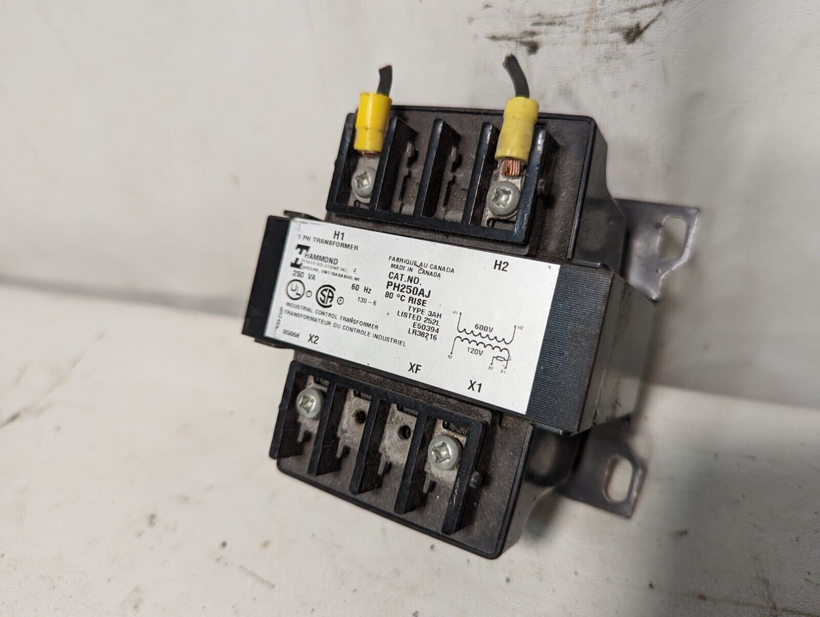 Hammond PH250AJ industrial control transformer, 600VAC Primary, 120/240VAC secon