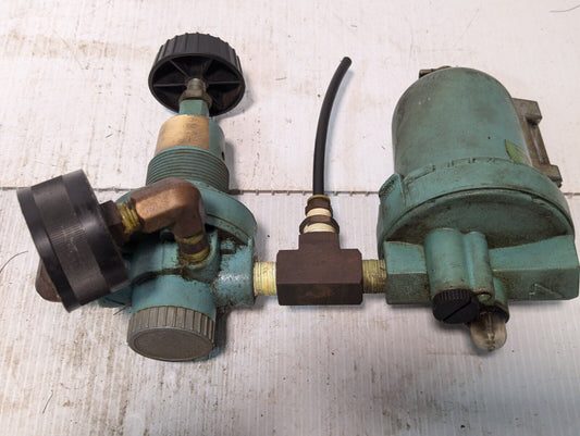 Wilkerson R20-02-000 Regulator w/unidentified Attachment+Returns