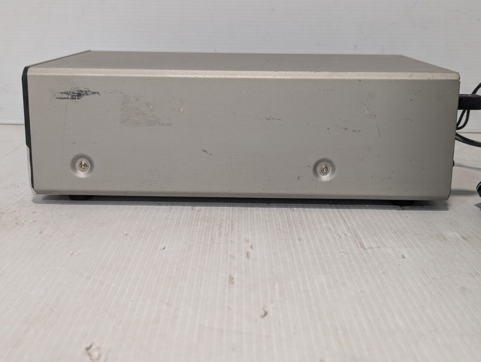 Yamaha DVD-E810 Progressive Scan DVD Player - Free Shipping