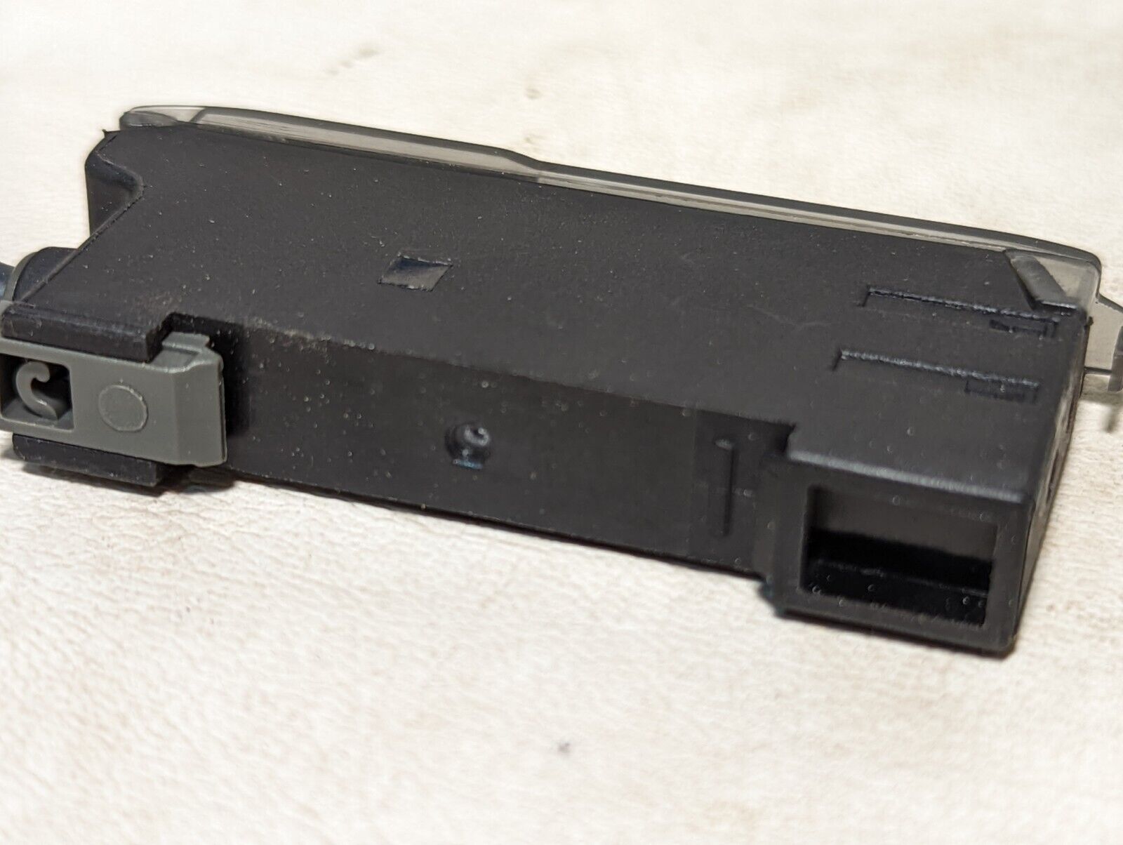 omron E3X-NA11 photoelectric switch, 12-24VDC