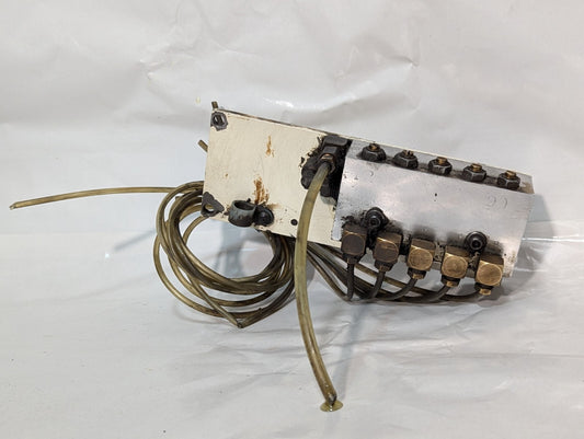 Unidentified Manifold Assembly