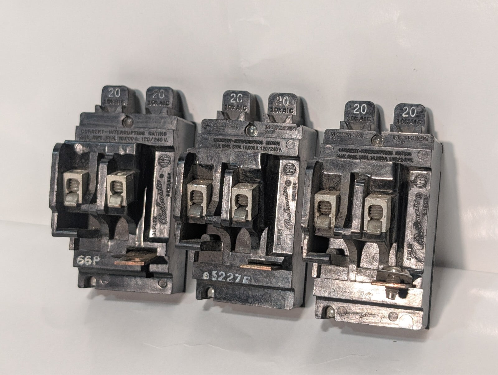 Square D / Und. Lab. P2020 Circuit Breaker, 20 Amp, 2-Pole