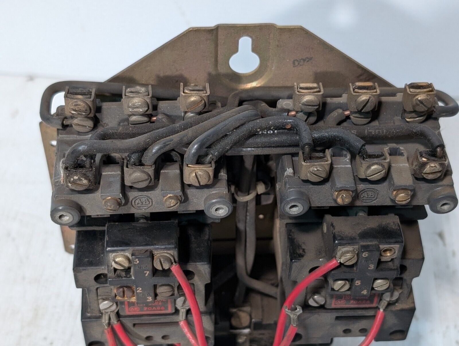 Allen-Bradley Reversing Motor Starter with 70A86 coils, NEMA 1? - Free Shipping