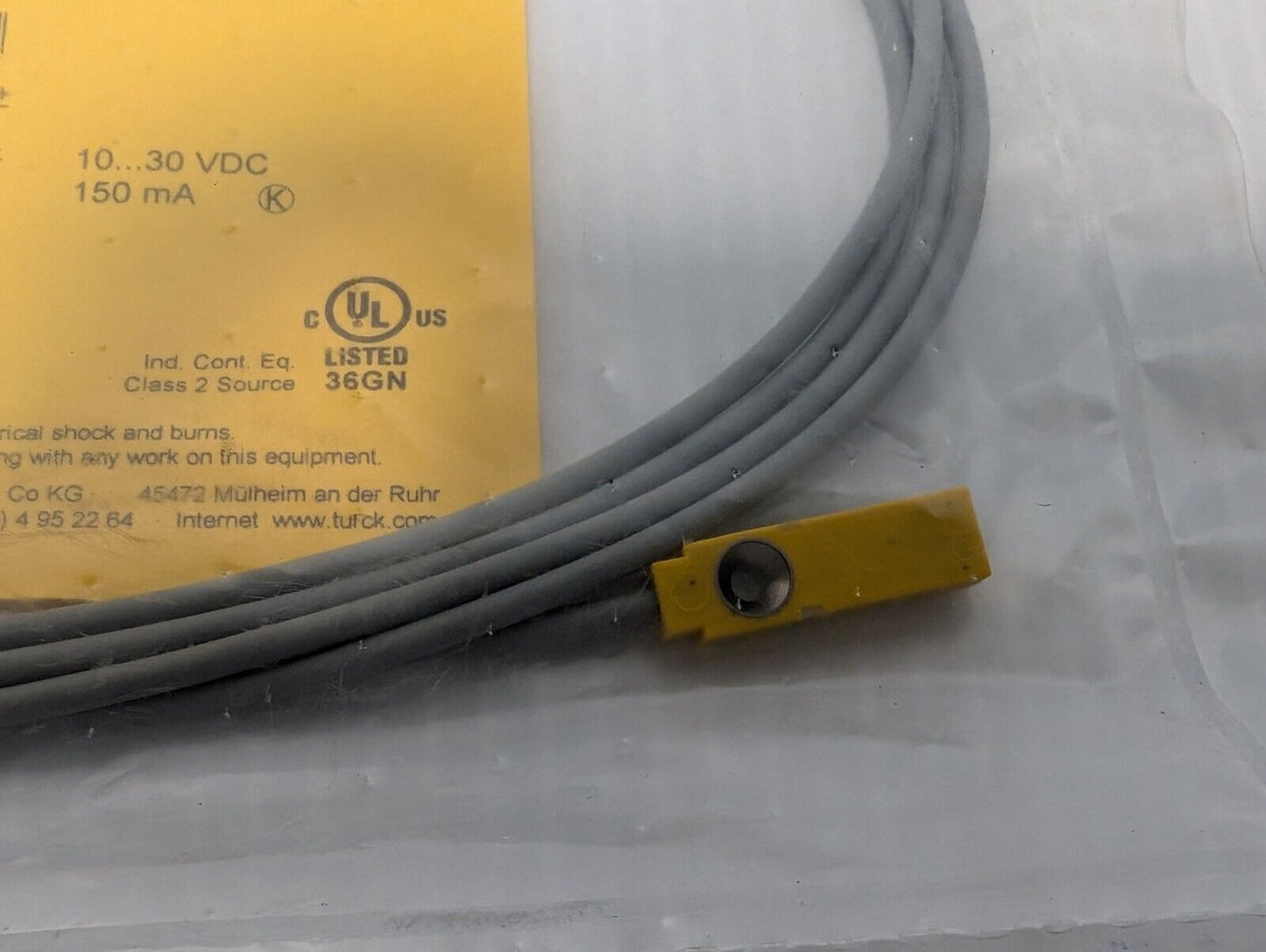 Turck BI2-Q5.5-AP6X Inductive Proximity Sensor NO PNP 2mm Range - Free Shipping