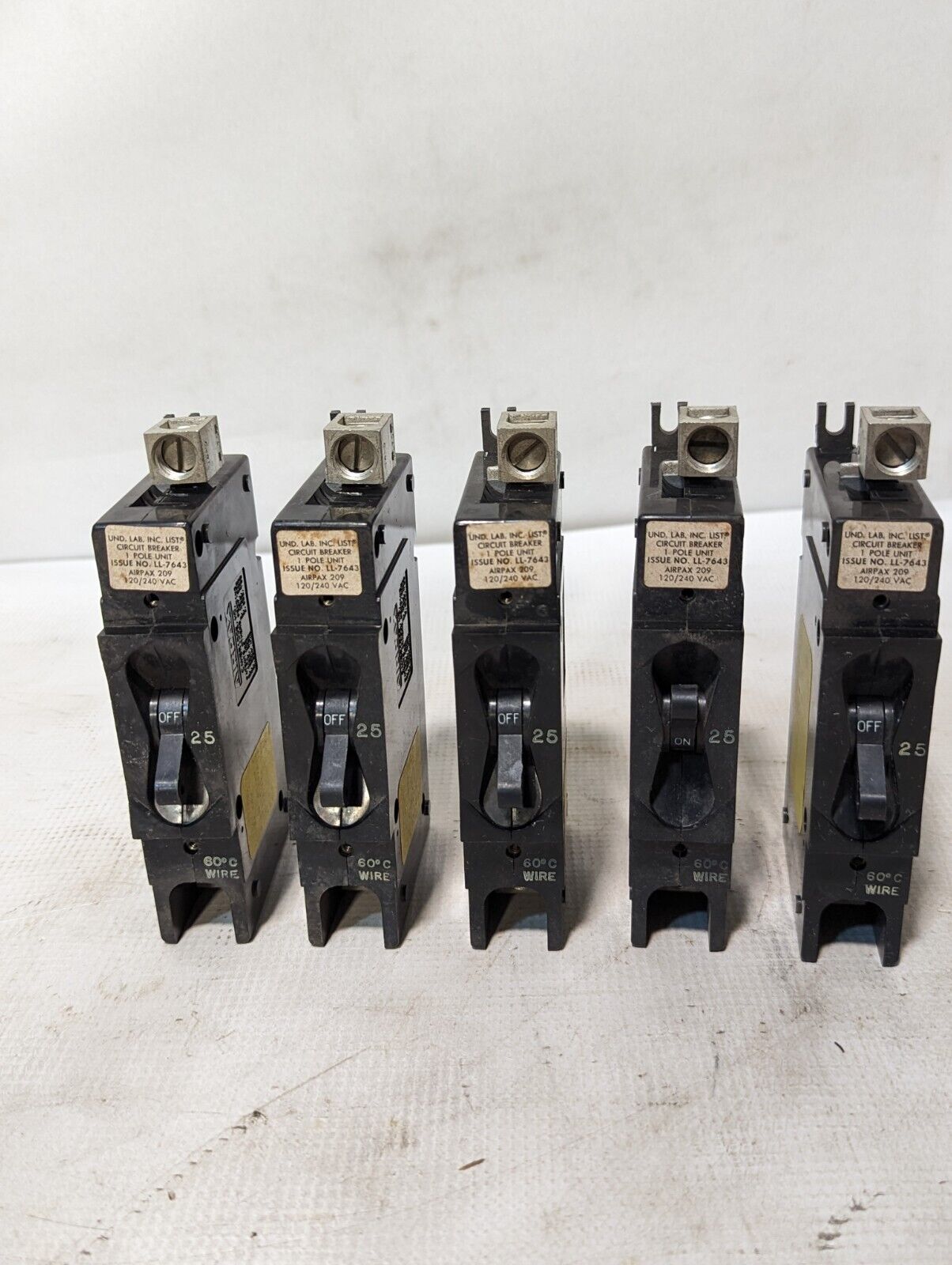 Airpax 209-1-6601-1 Circuit Breaker, 25A, 120/240 VAC, 1 Pole - Free Shipping