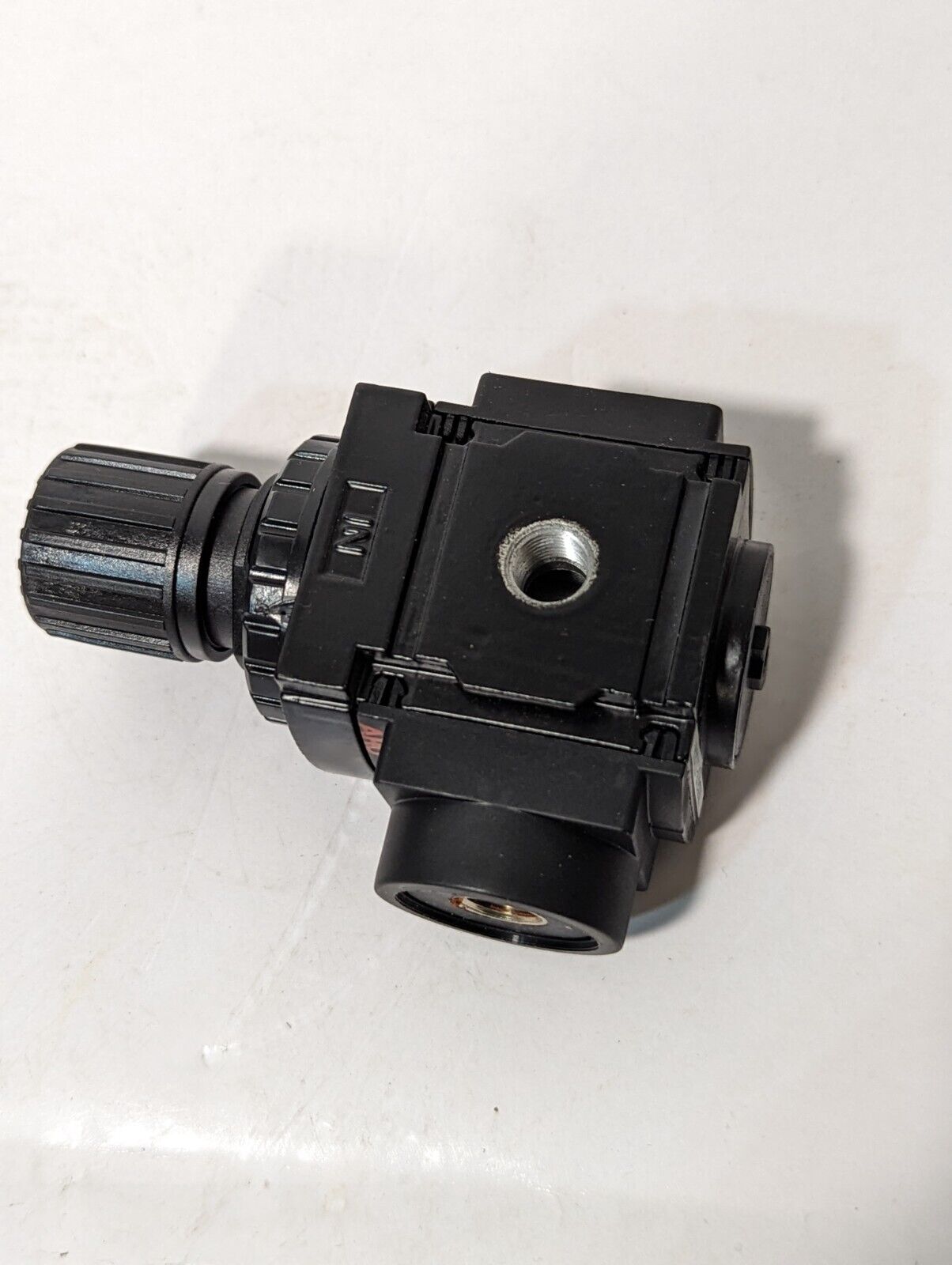 ARO R37111-420 Air Regulator, 1/8'' NPT, 30 psi, No Gauge, Non-Relieving