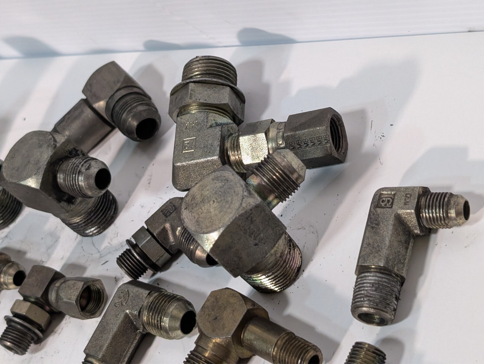 (225) Assorted 90 Degree Elbow Fitting and Adapters Male Female