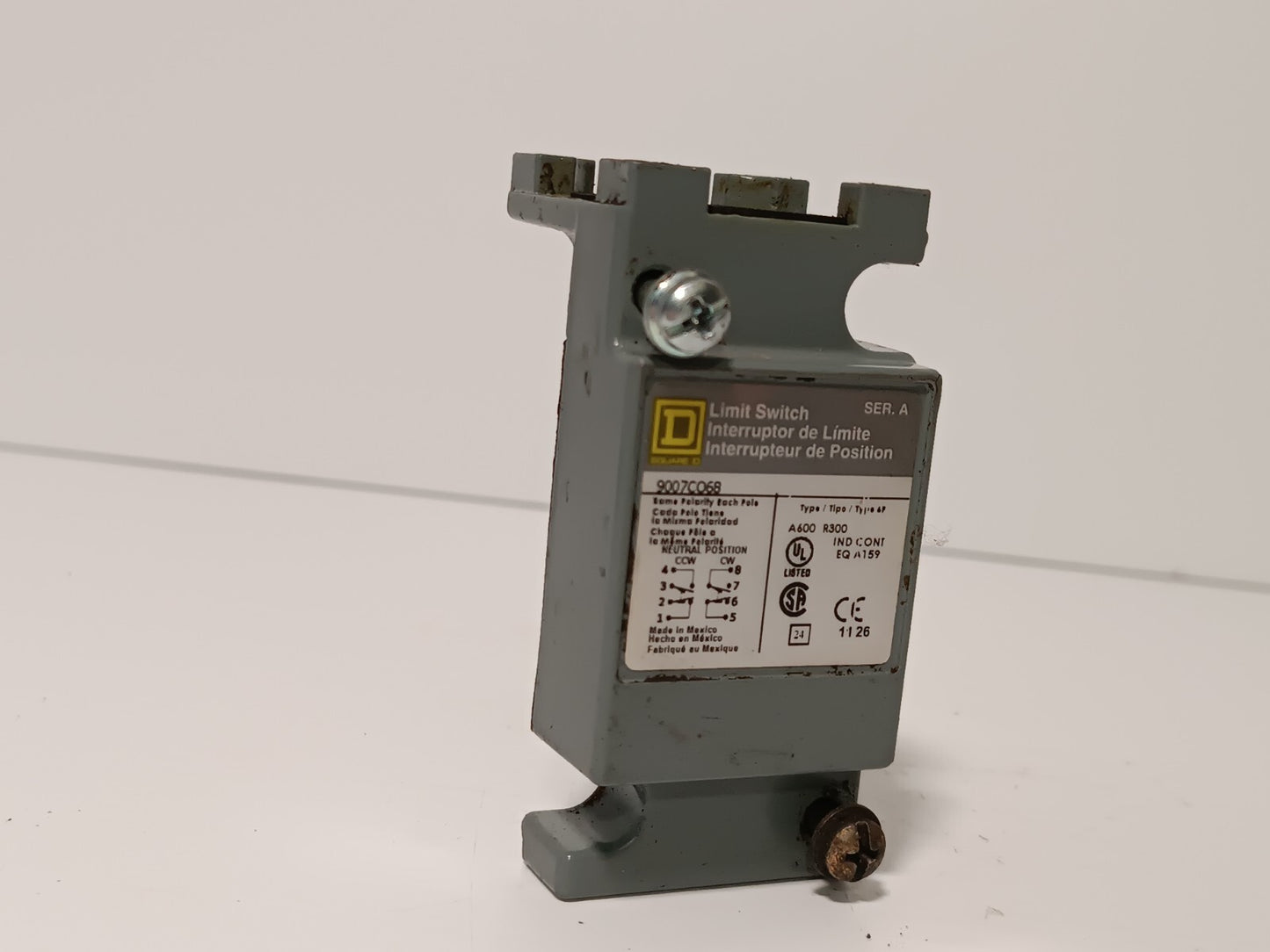 Square D 9007CO68 Limit Switch Plug In Unit 10A 600V DPDT 2NO 2NC