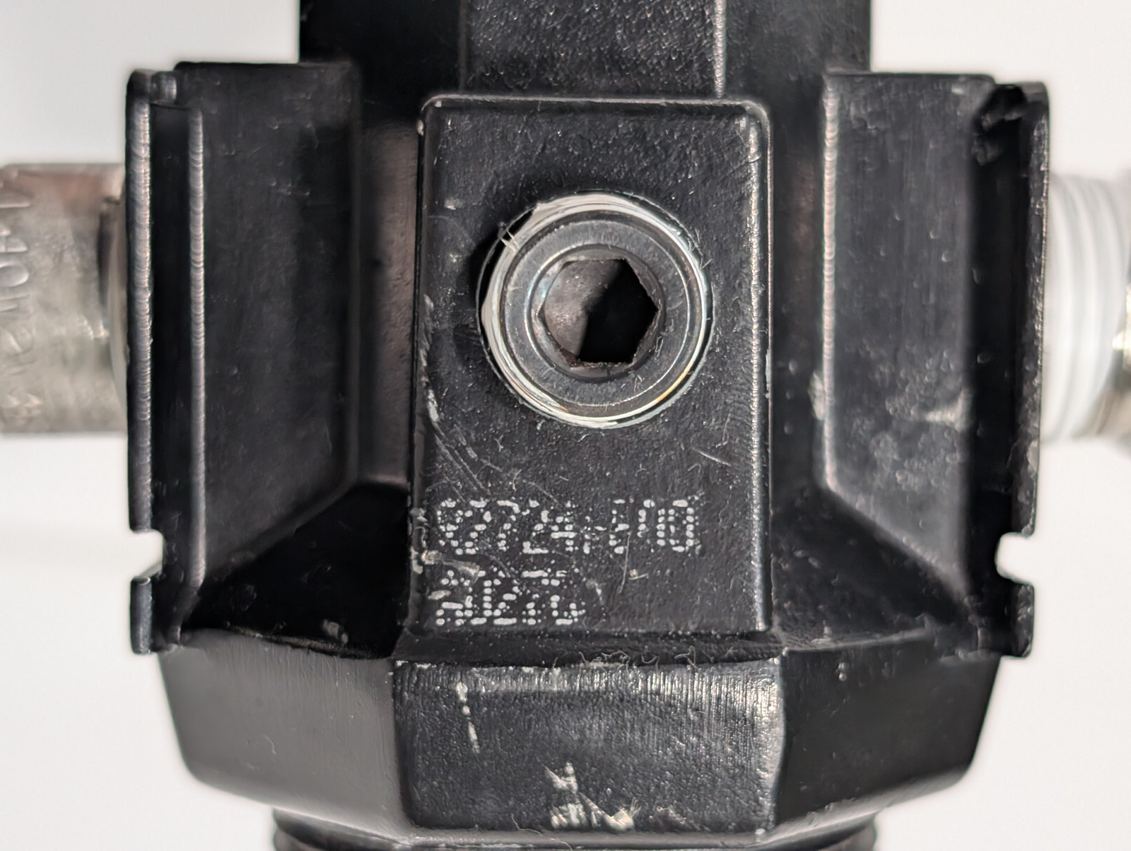 Wilkerson FRP-96-639 F18 Replacement Assembly, ARO R27241-600? Max PSI 200 Valve