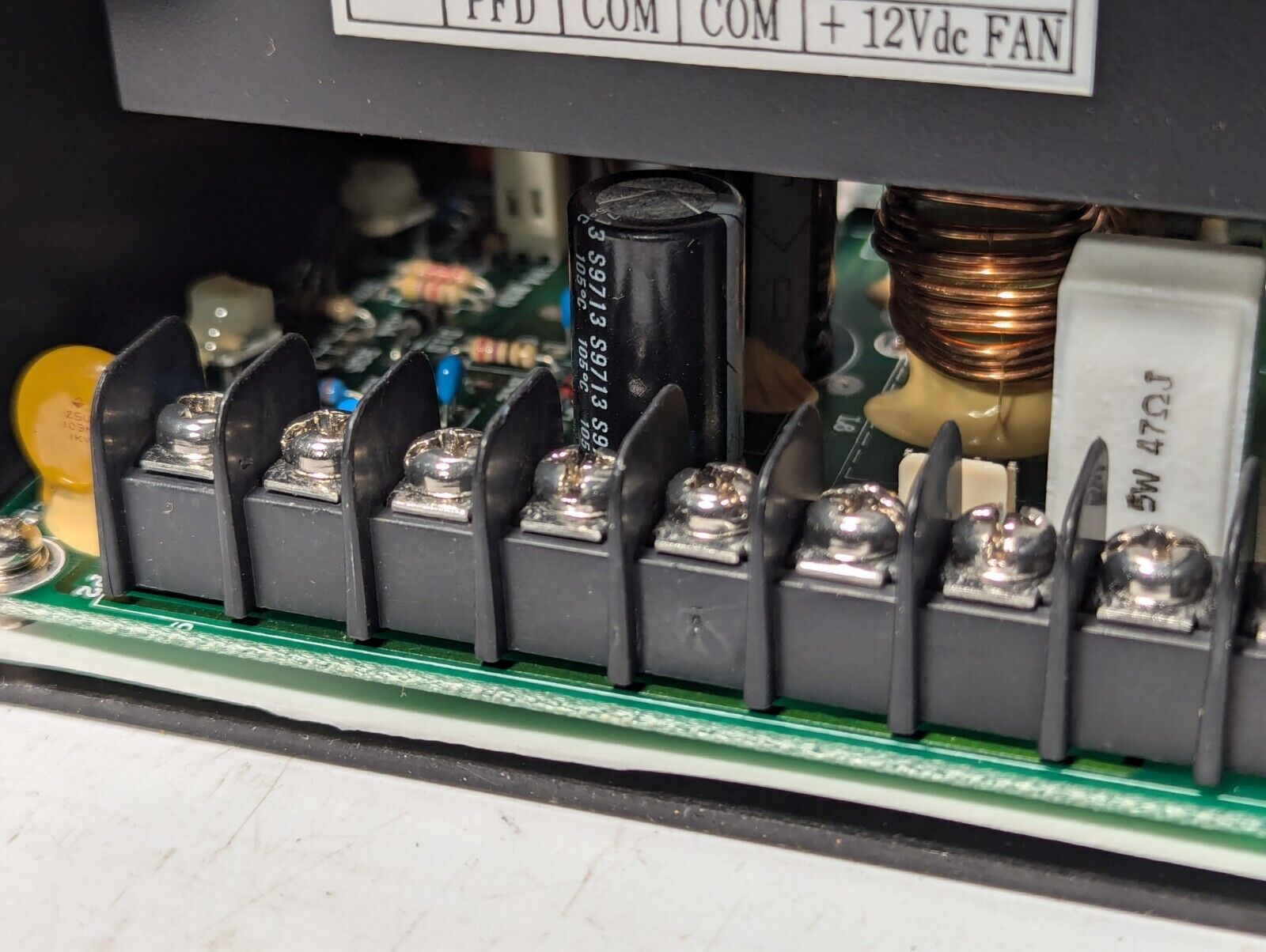 SOLA GLS-02-200 power supply, 12VDC@16.7A out, 100-120/200-240VAC input