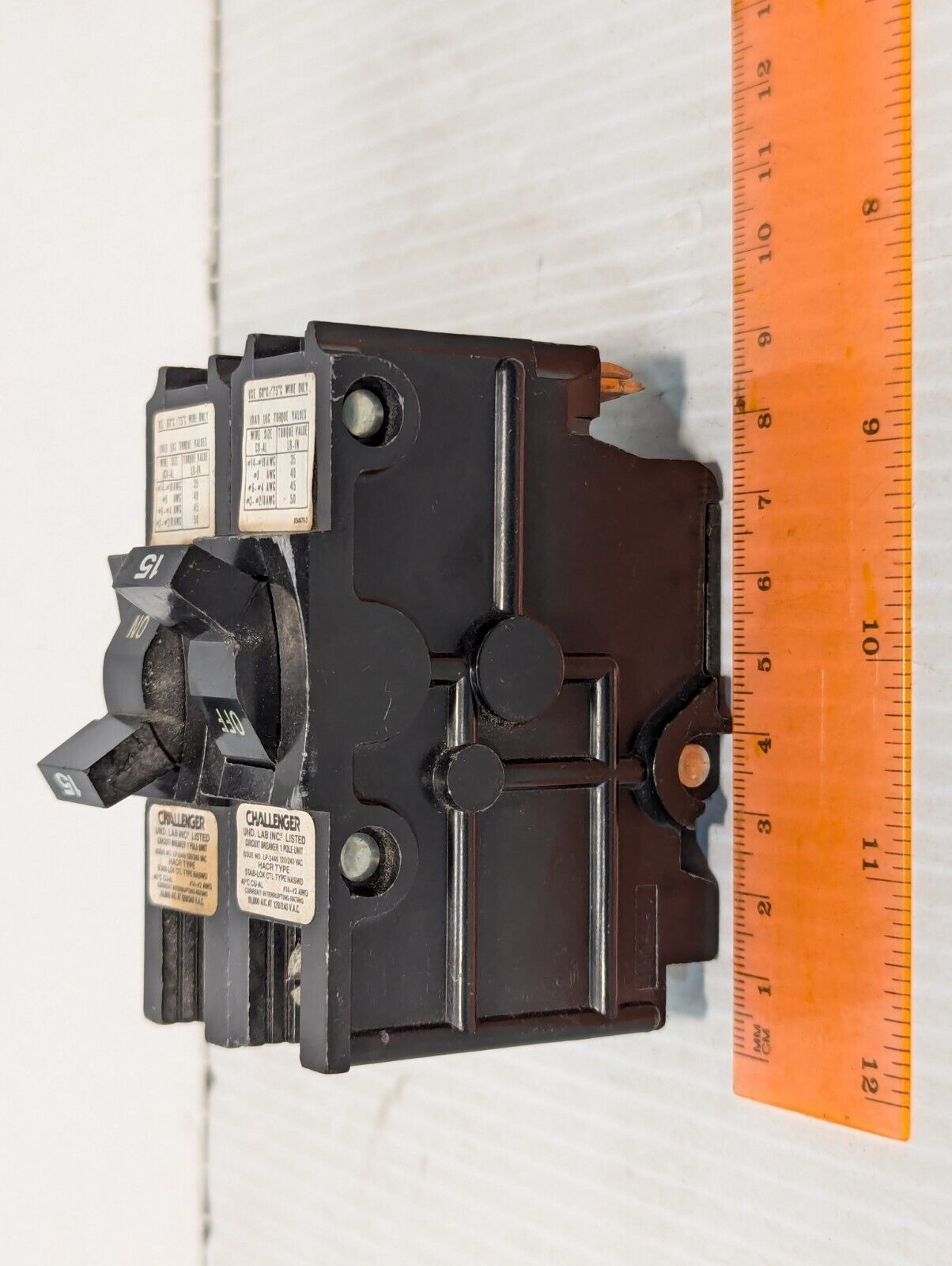 Challenger Circuit Breaker, Stab-Lok, 15A, 1-Pole, 120/240vac - Free Shipping