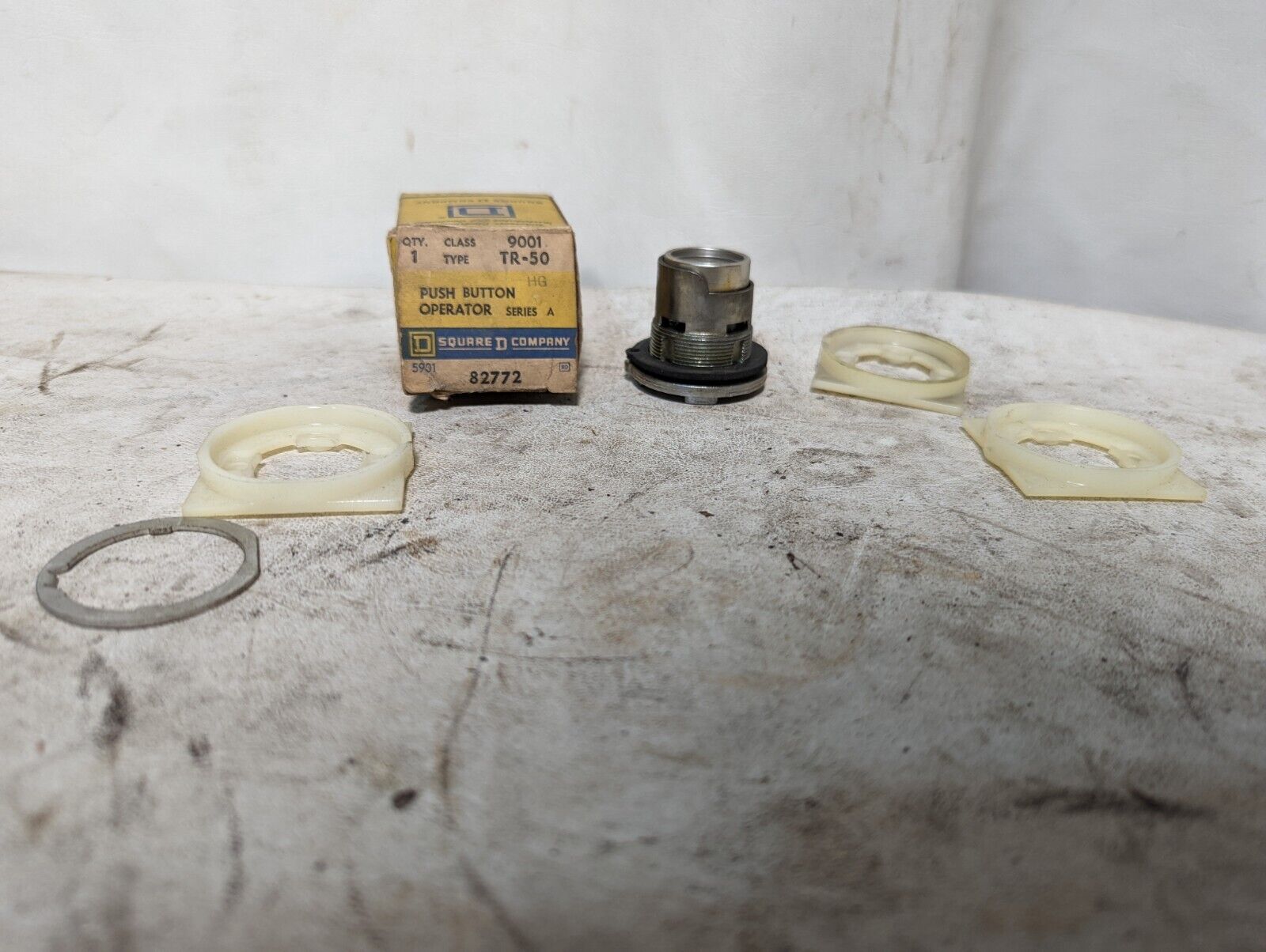 Square D 9001-TR-50 push button operator, ser. A, 82772