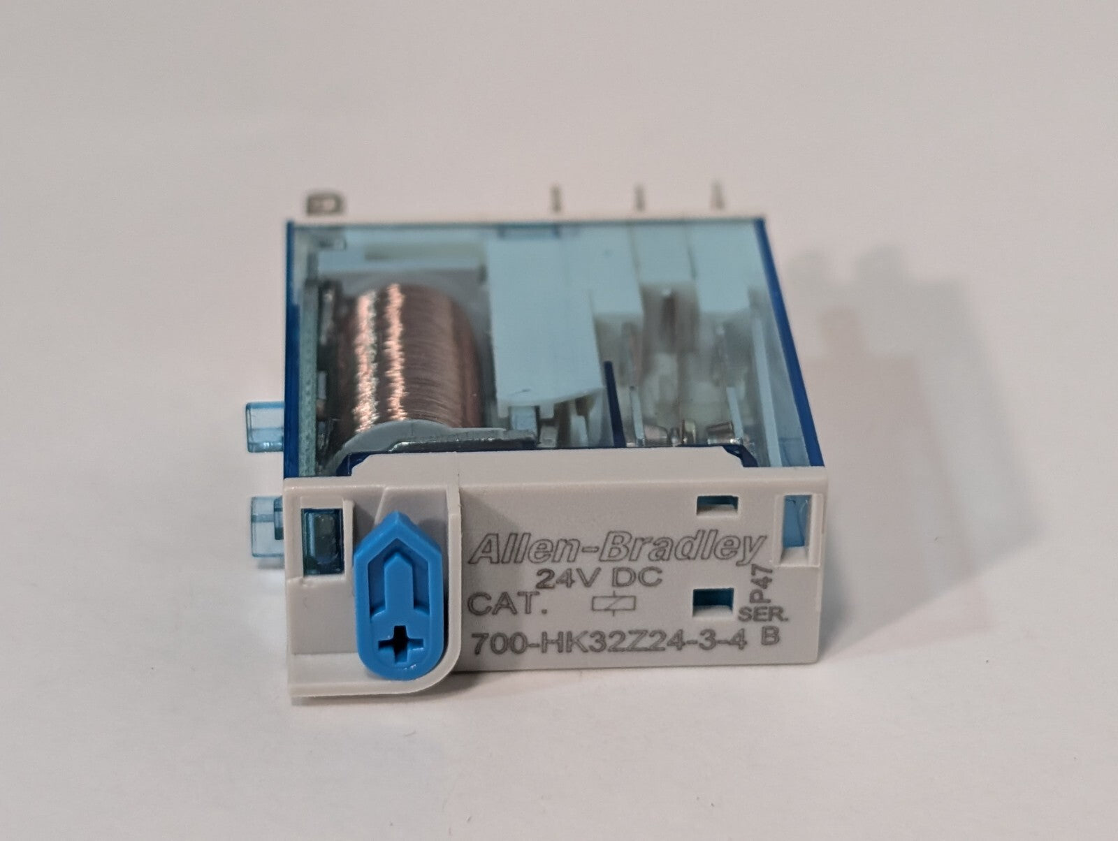 [6] Allen-Bradley 700-HK32Z24 Relay 24VDC