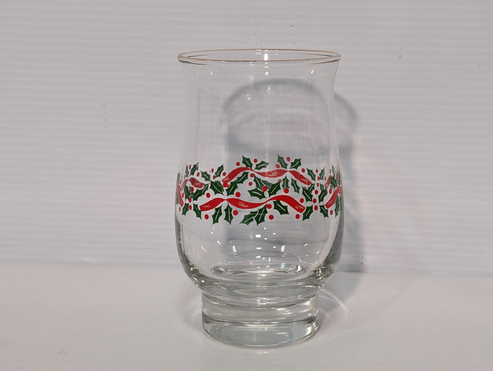 Vintage 70s Libby Holly Berry Christmas Drinking Glass Cup Gold Metallic Festive