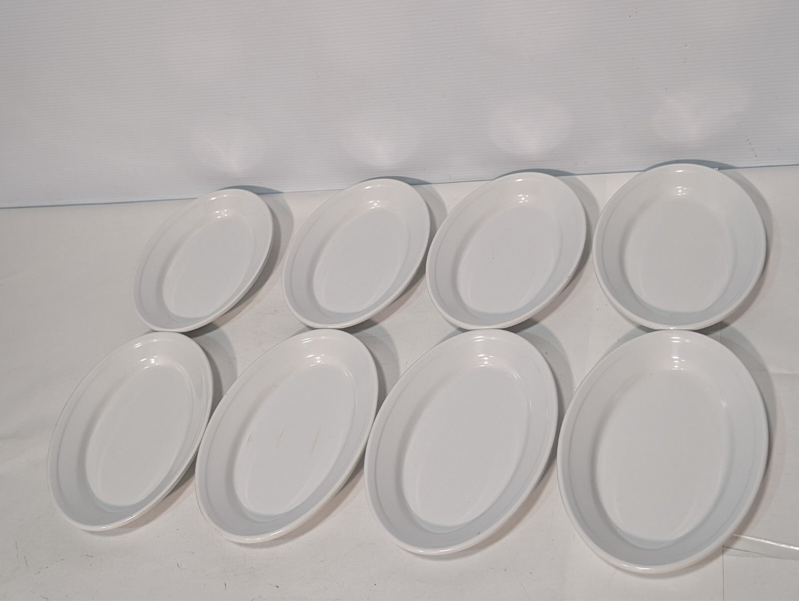 (8) Carlisle 4356325 Dallas Ware 9 1/4" x 6 1/4" White Oval Melamine Platter