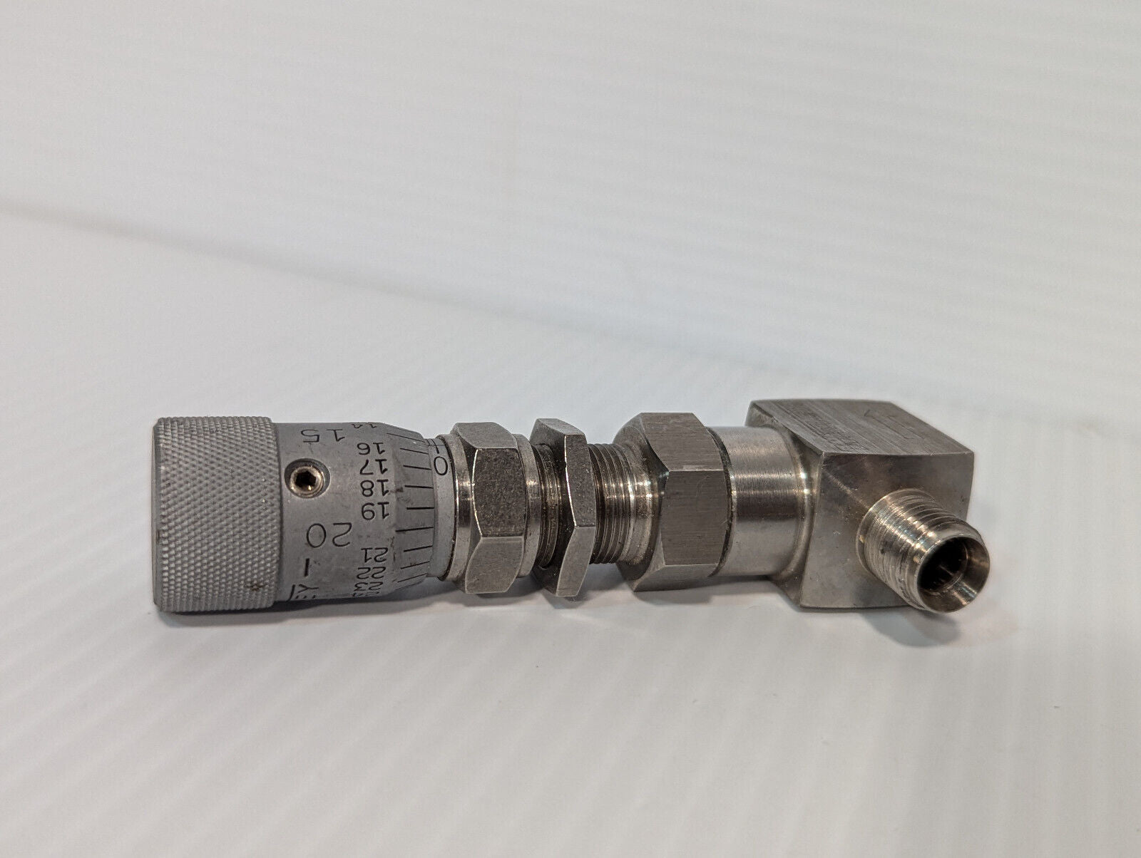 Whitey SS-22RS4 Stainless Steel High Precision Metering Valve, N2 Flow Control