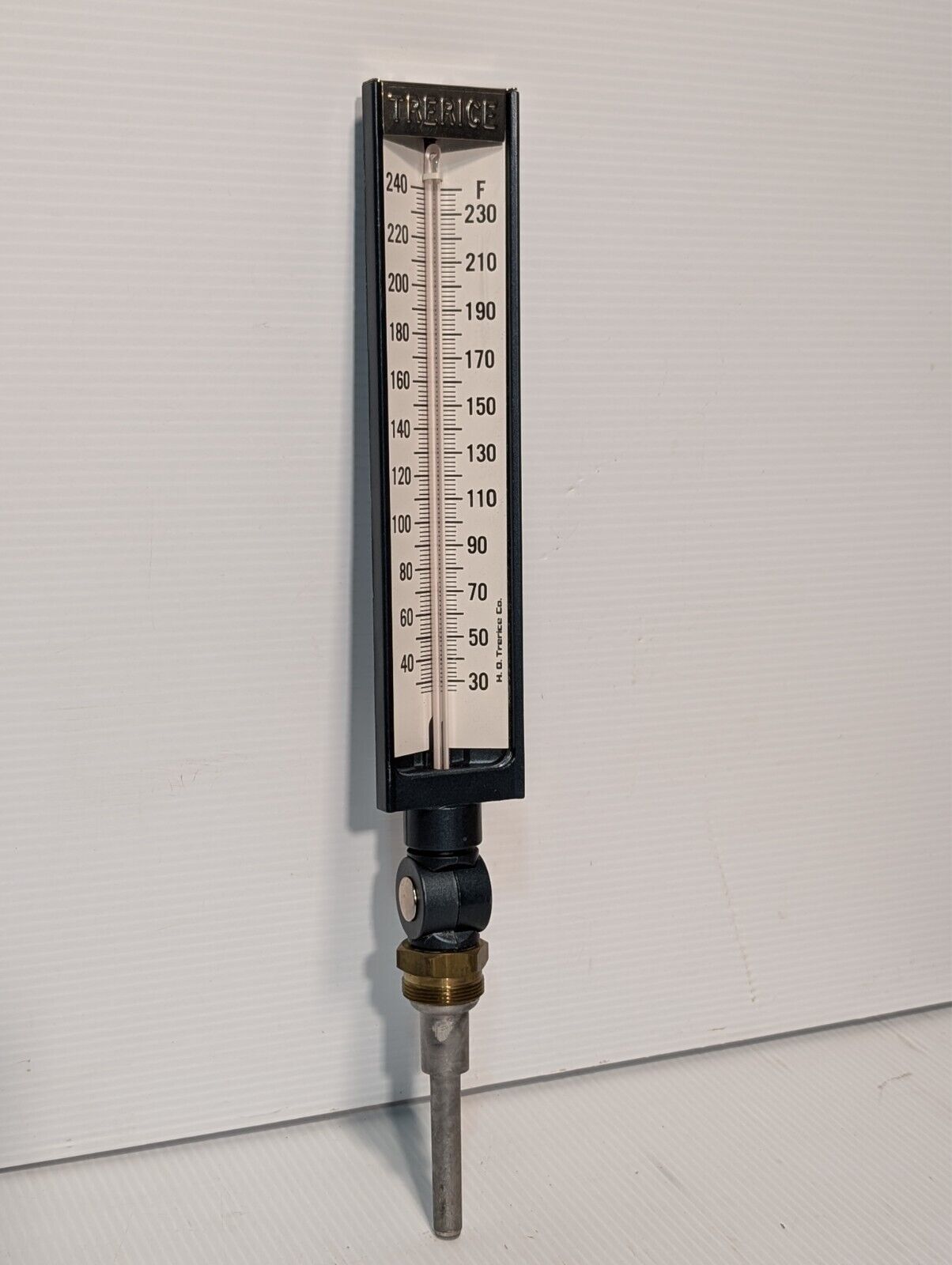 Trerice industrial thermometer 30-240 degrees Fahrenheit, analog in original box