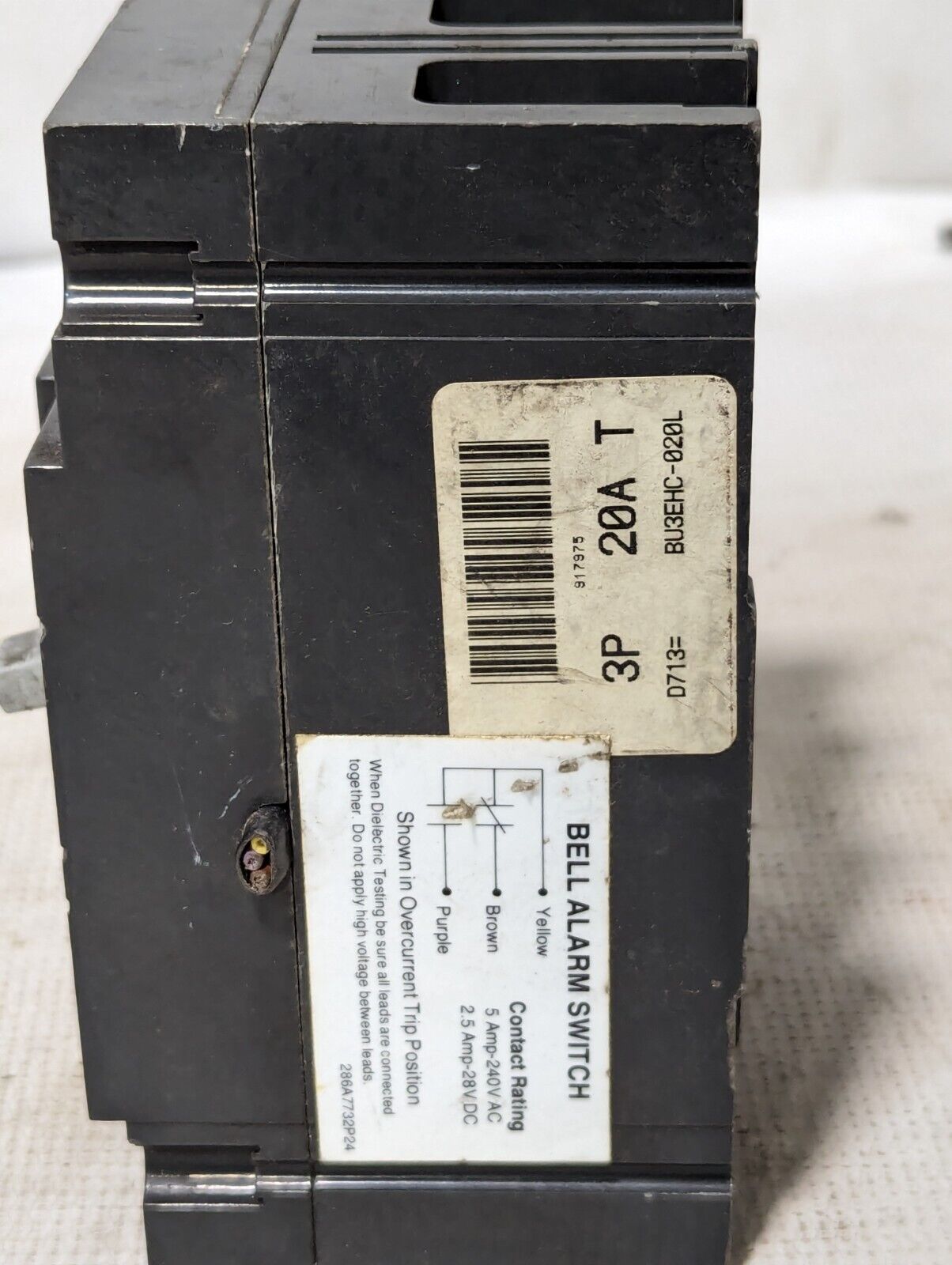 Fuji Electric BU3EHC-020L industrial circuit breaker, 20A, 600VAC/250VDC, 3 pole