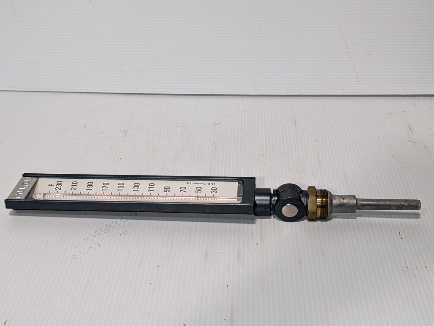Trerice industrial thermometer 30-240 degrees Fahrenheit, analog in original box