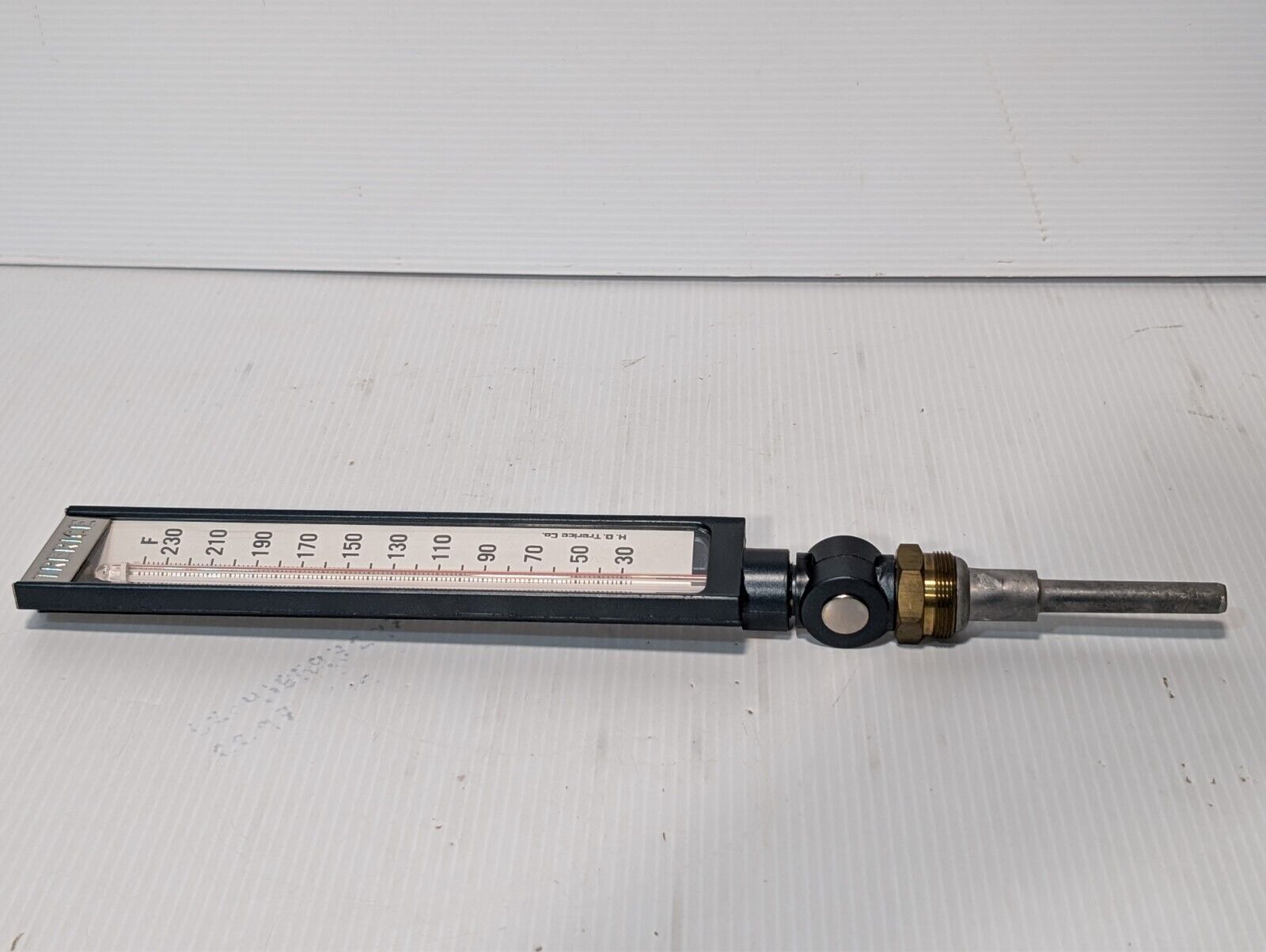 Trerice industrial thermometer 30-240 degrees Fahrenheit, analog in original box