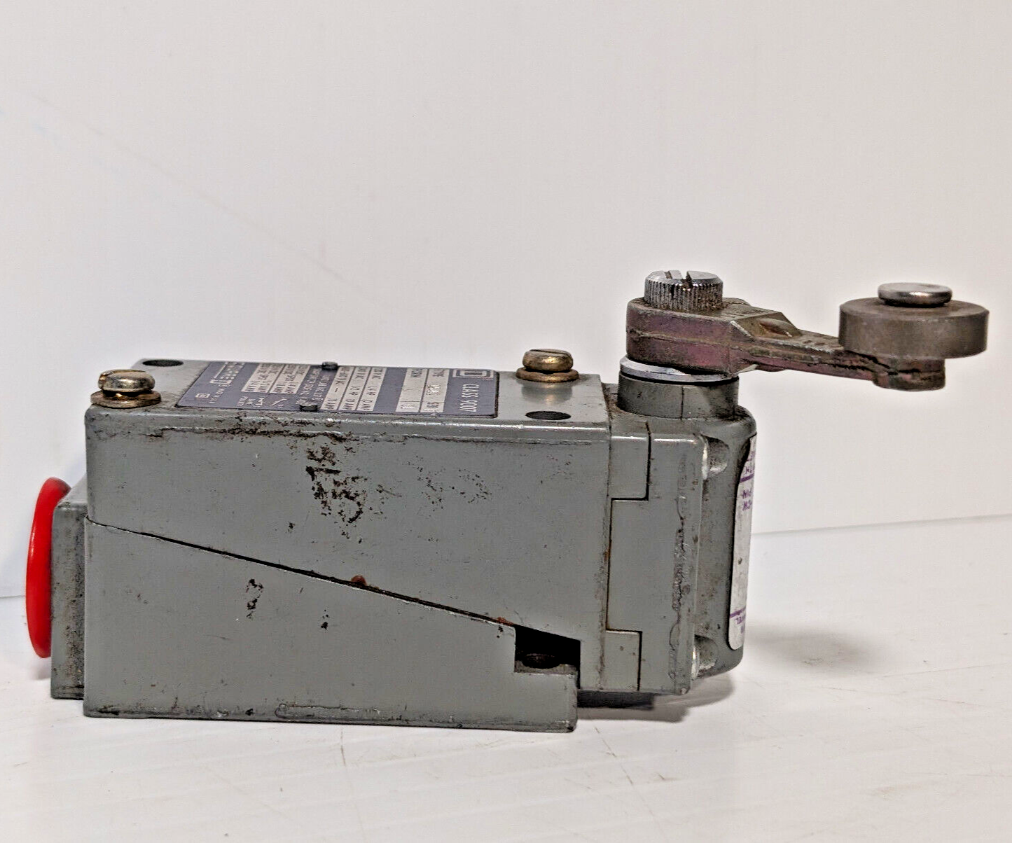 Square D B54B2 Ser 5, Class 9007, Form GL, Heavy Duty Limit Switch, 10 Amp