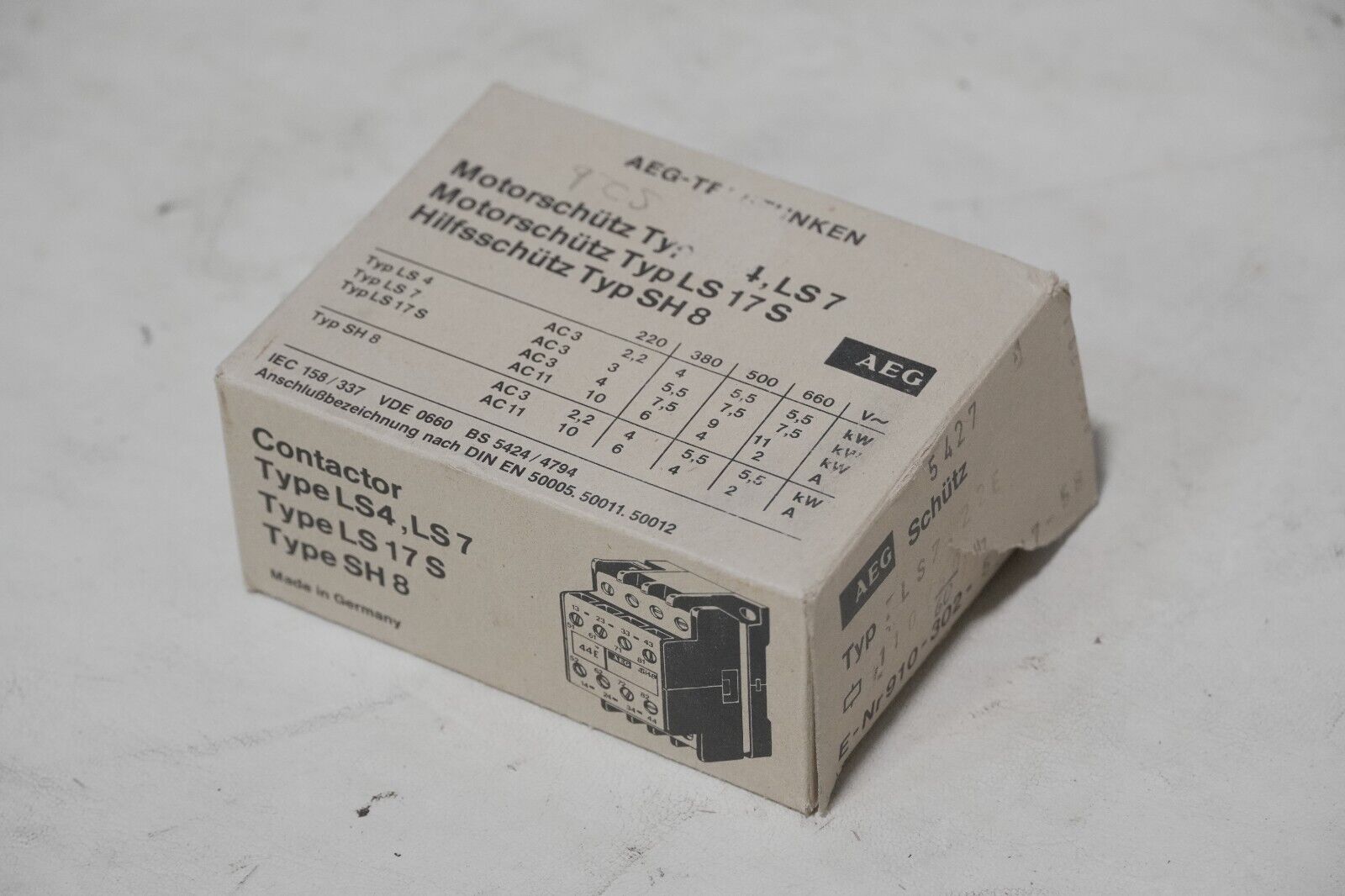 AEG Type LS7 22E Contactor 110VAC, 50Hz