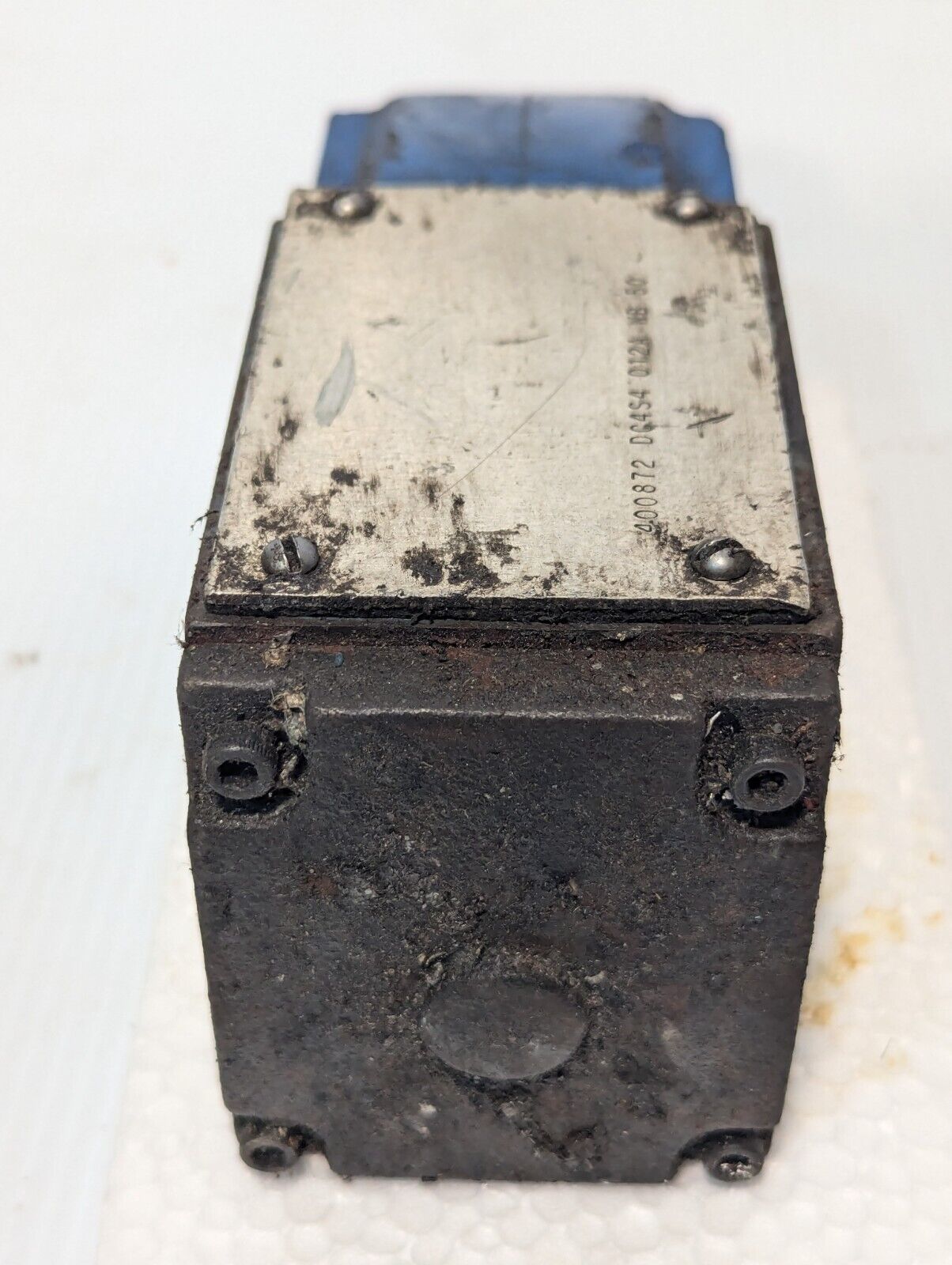 Vickers Solenoid Valve 400872-DG4S4-012A-WB-50 Directional - Free Shipping