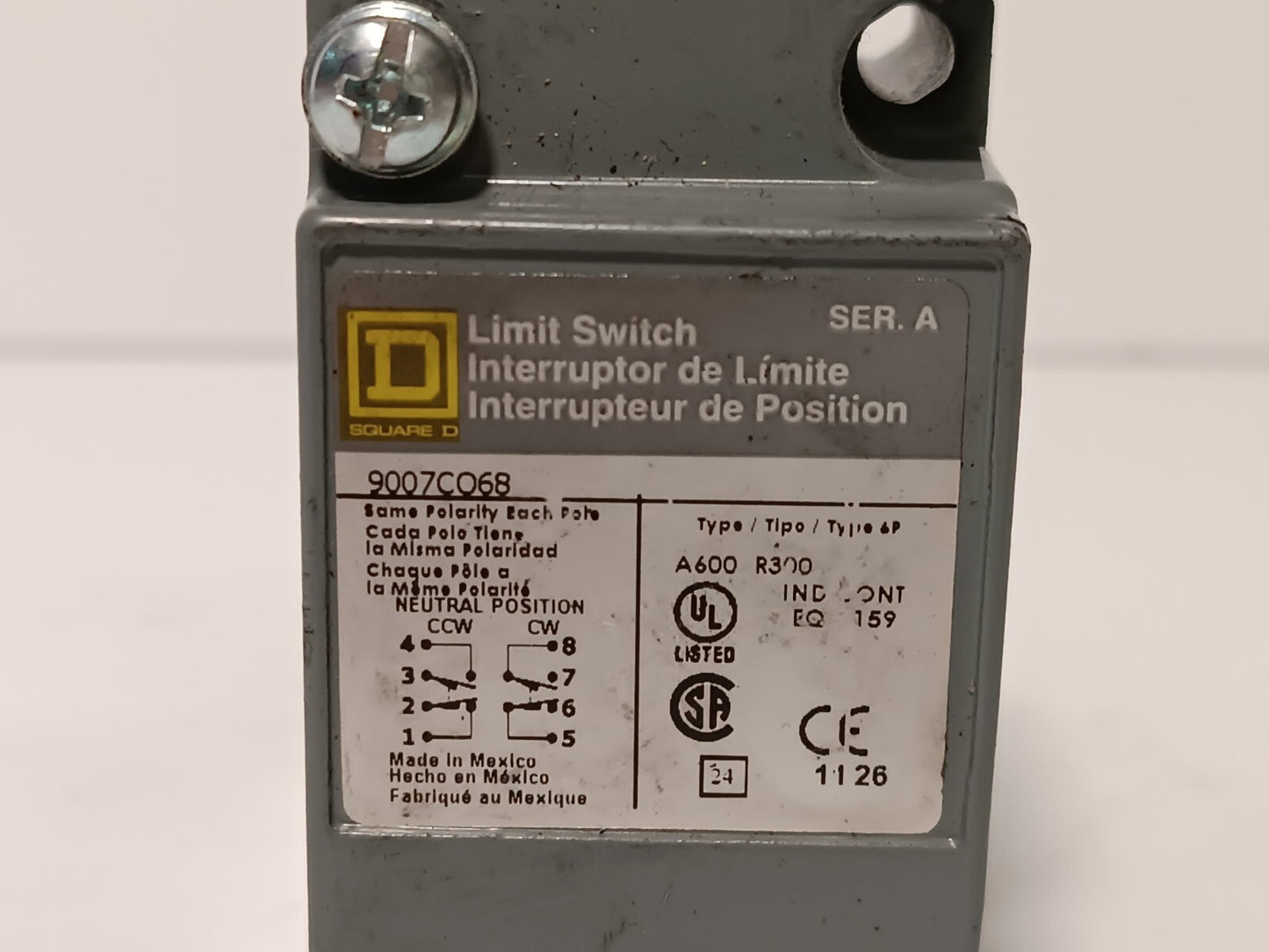Square D 9007CO68 Limit Switch with 9007CT62 Limit Switch Base 10A 600V