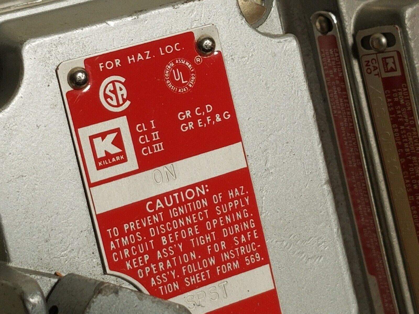 Killark SWB-11 w/ XCS-0B30-GL-RL, XS-1C for hazardous locations, aluminum alloy