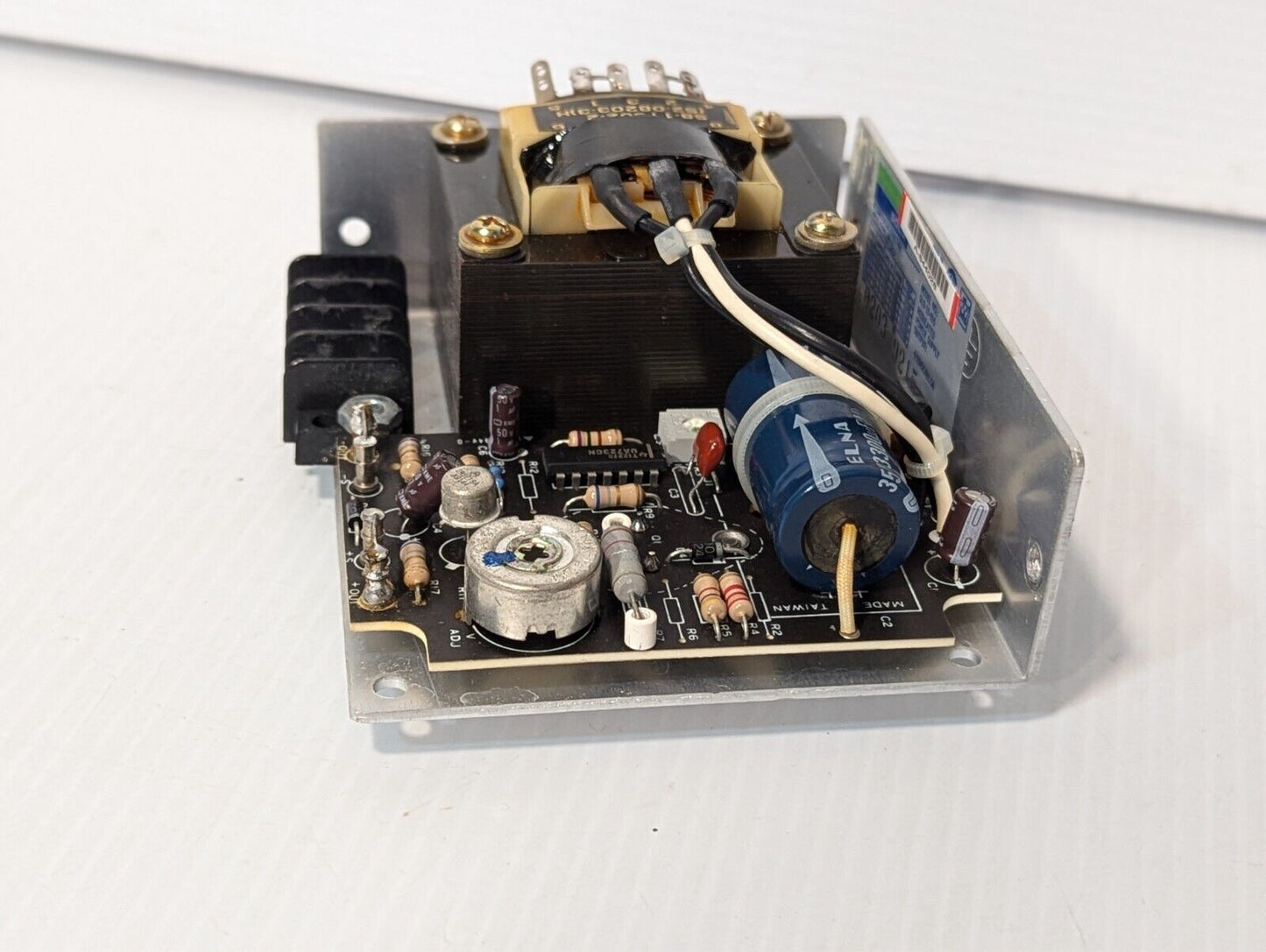 Sola SLS-15-015 Regulated Power Supply Outlet Surplus - Free Shipping+Return