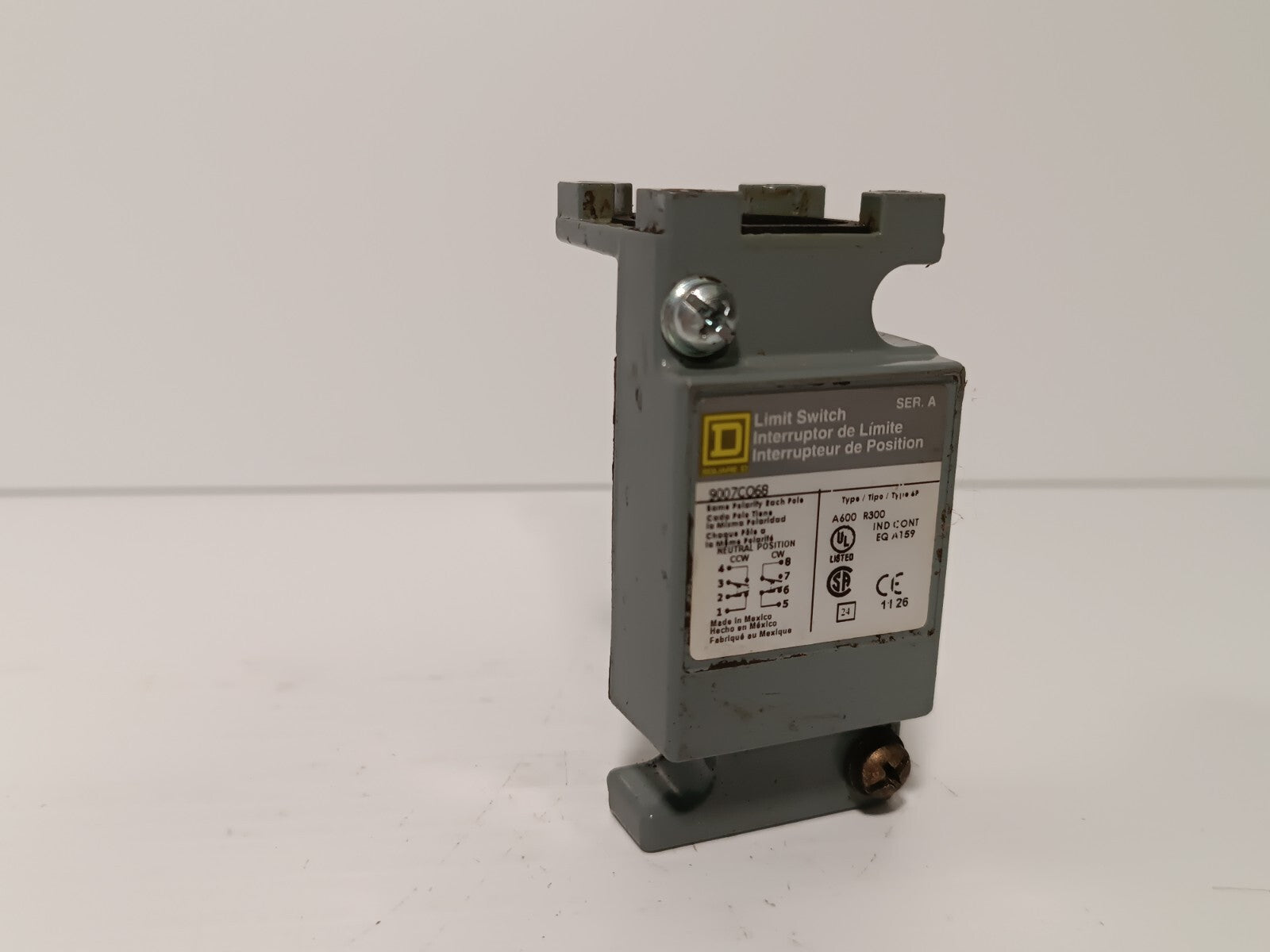 Square D 9007CO68 Limit Switch Plug In Unit 10A 600V DPDT 2NO 2NC