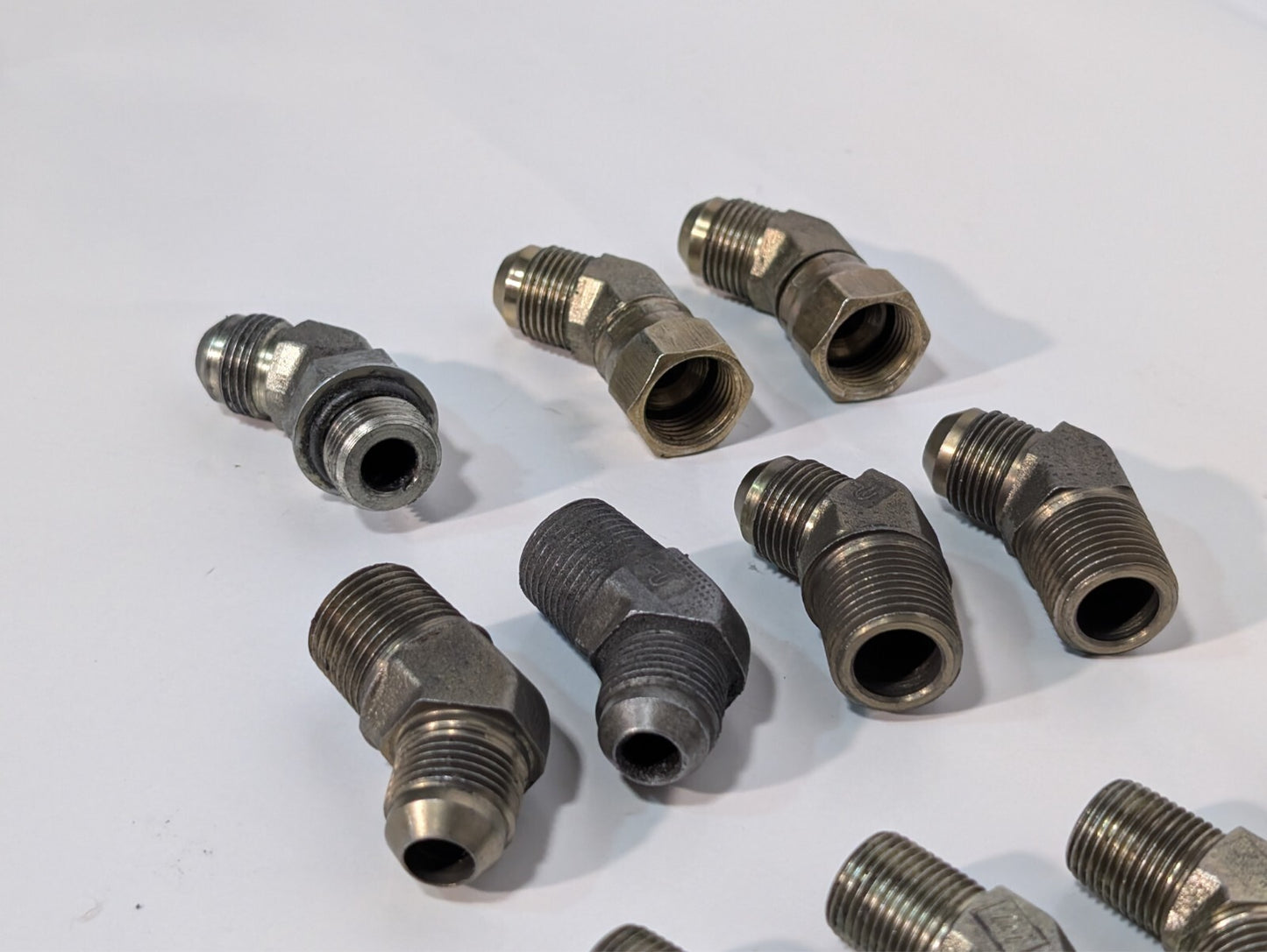 (26) 45 Degree High Pressure Elbow Fittings Adapters, Male-Female, Male-Male