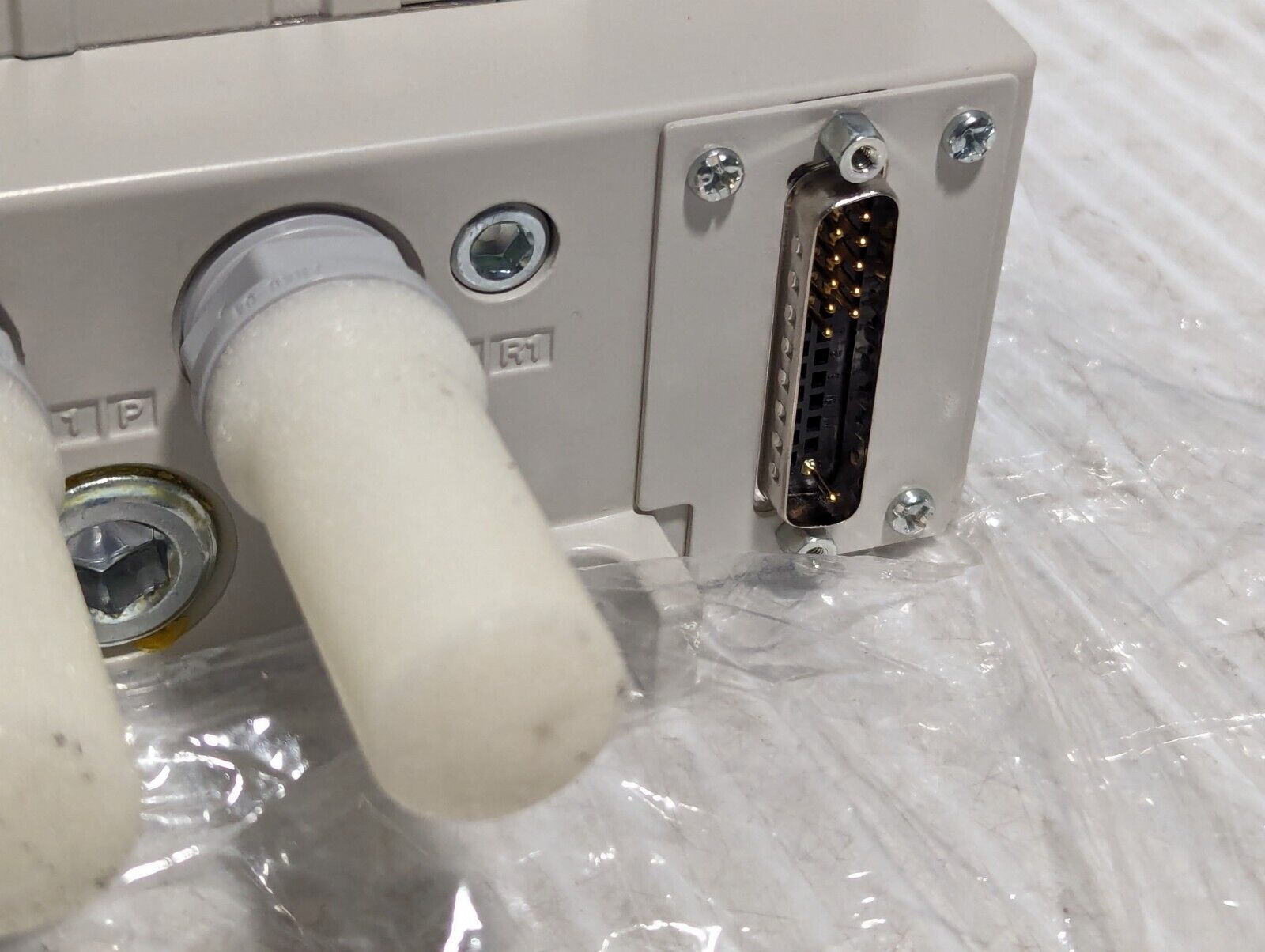 SMC VV5Q41-05-DAM01160 Manifold Assembly with  5 Solenoid Valves - Free Shipping