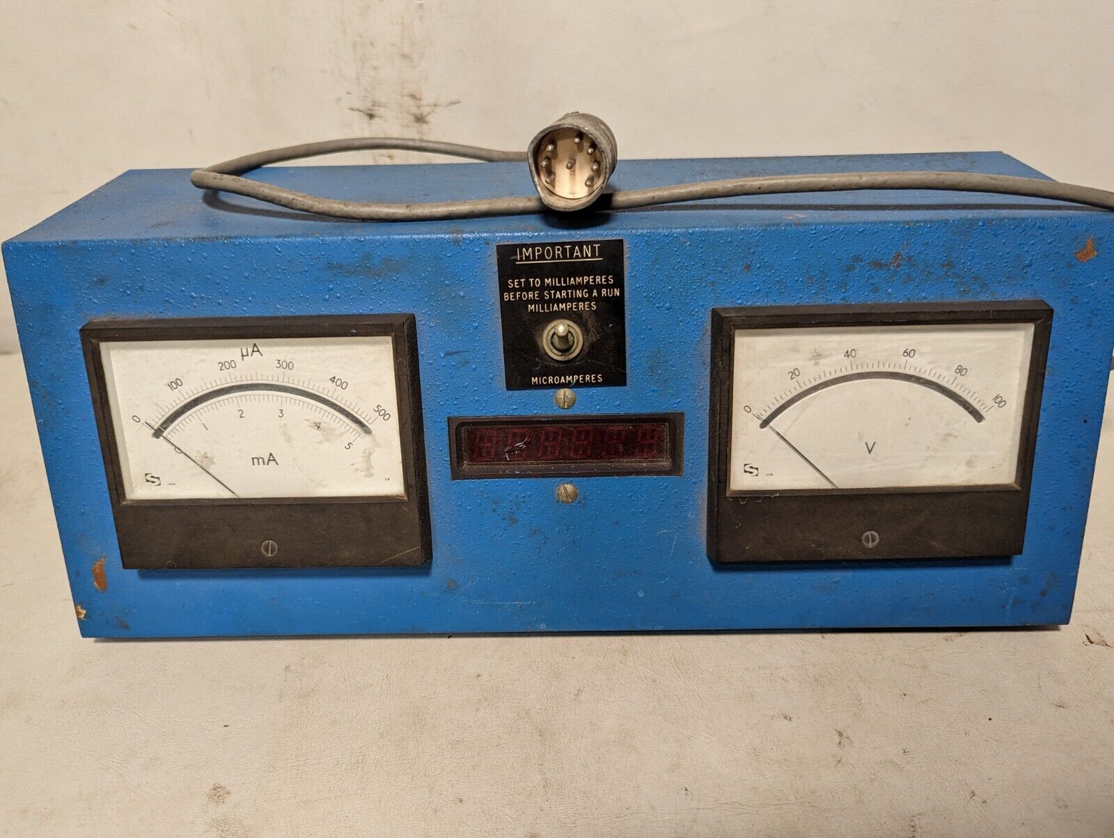 Custom ammeter/voltmeter with 8-pin Cannon plug