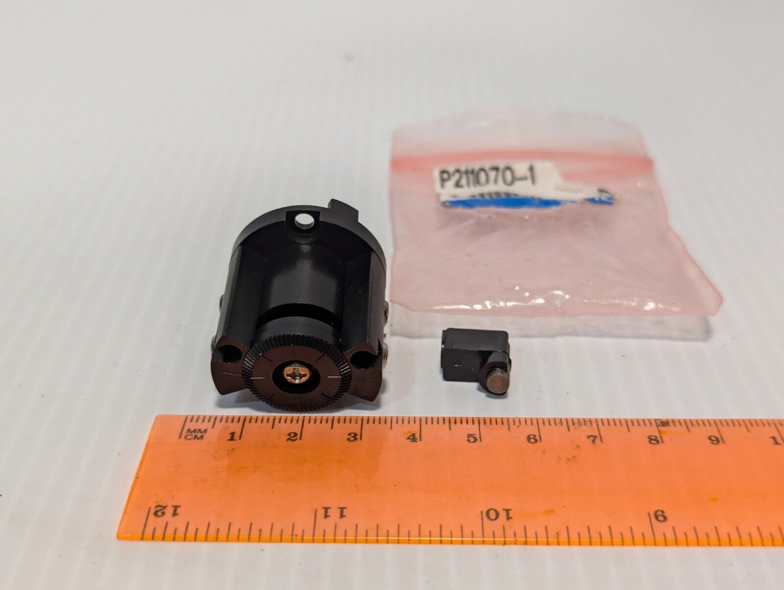 SMC P211070-1 Rotatory Actuator Auto Switch Unit - Free Shipping