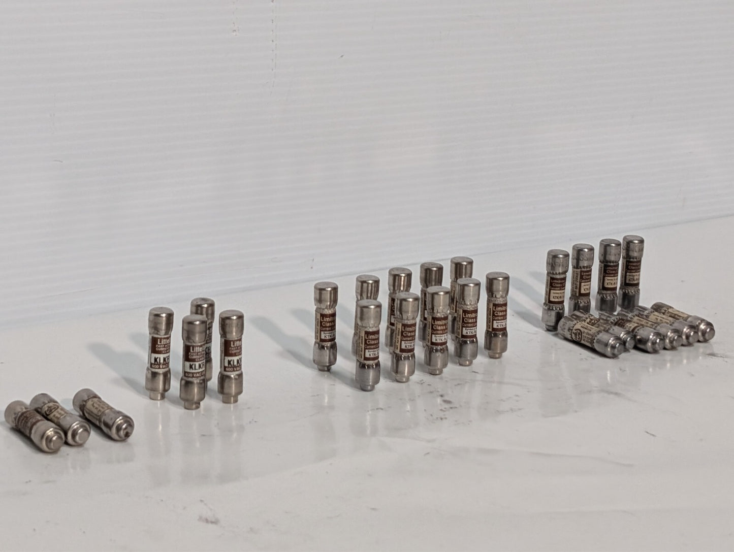 (27) Limitron KTK and KLKR Fuses, KLKR 1, KTK-R-2, KTK-R-1/2, KTK-R-20
