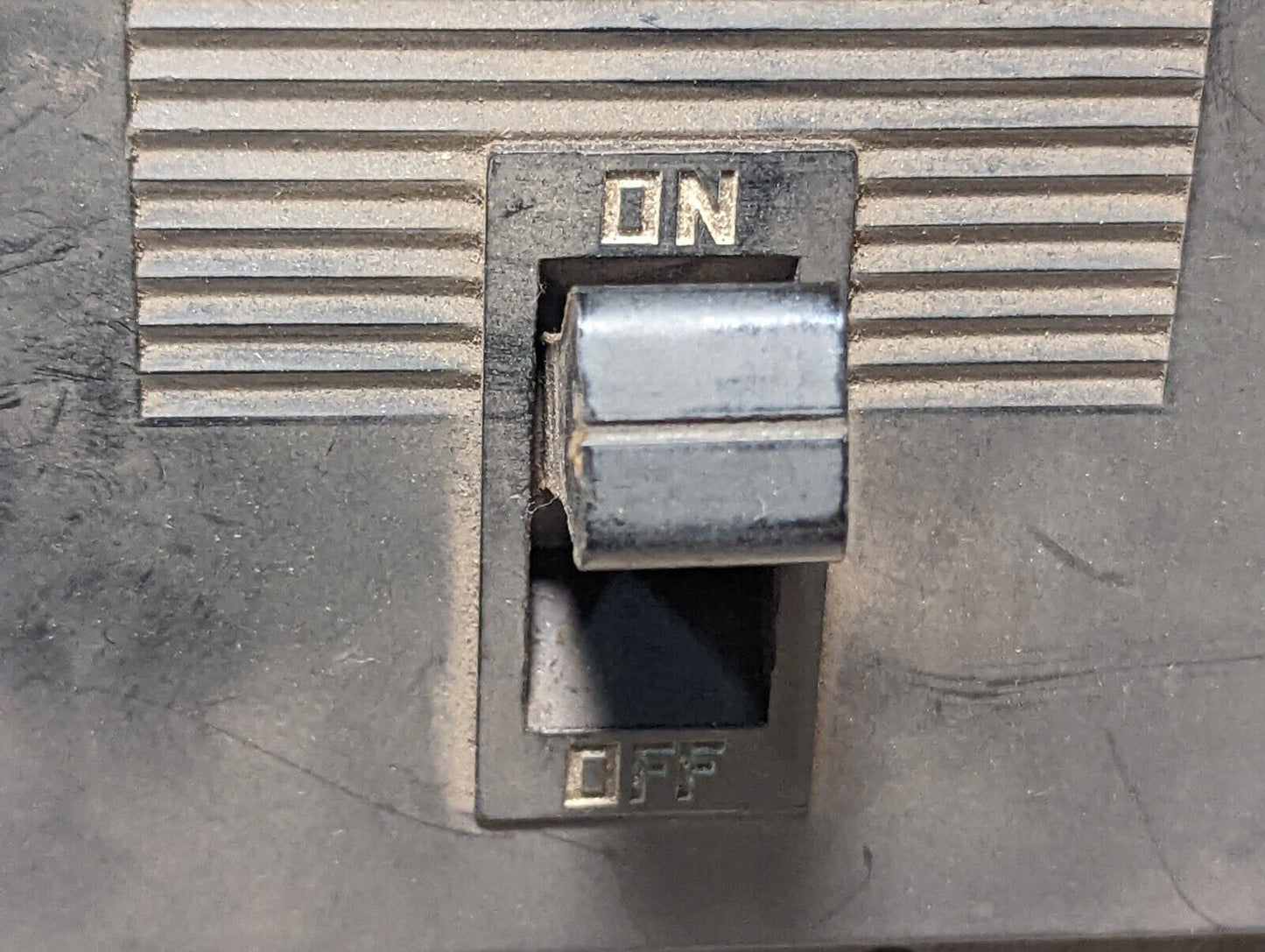 Square D 999330 circuit breaker, type ML-1, 30A, 3 pole