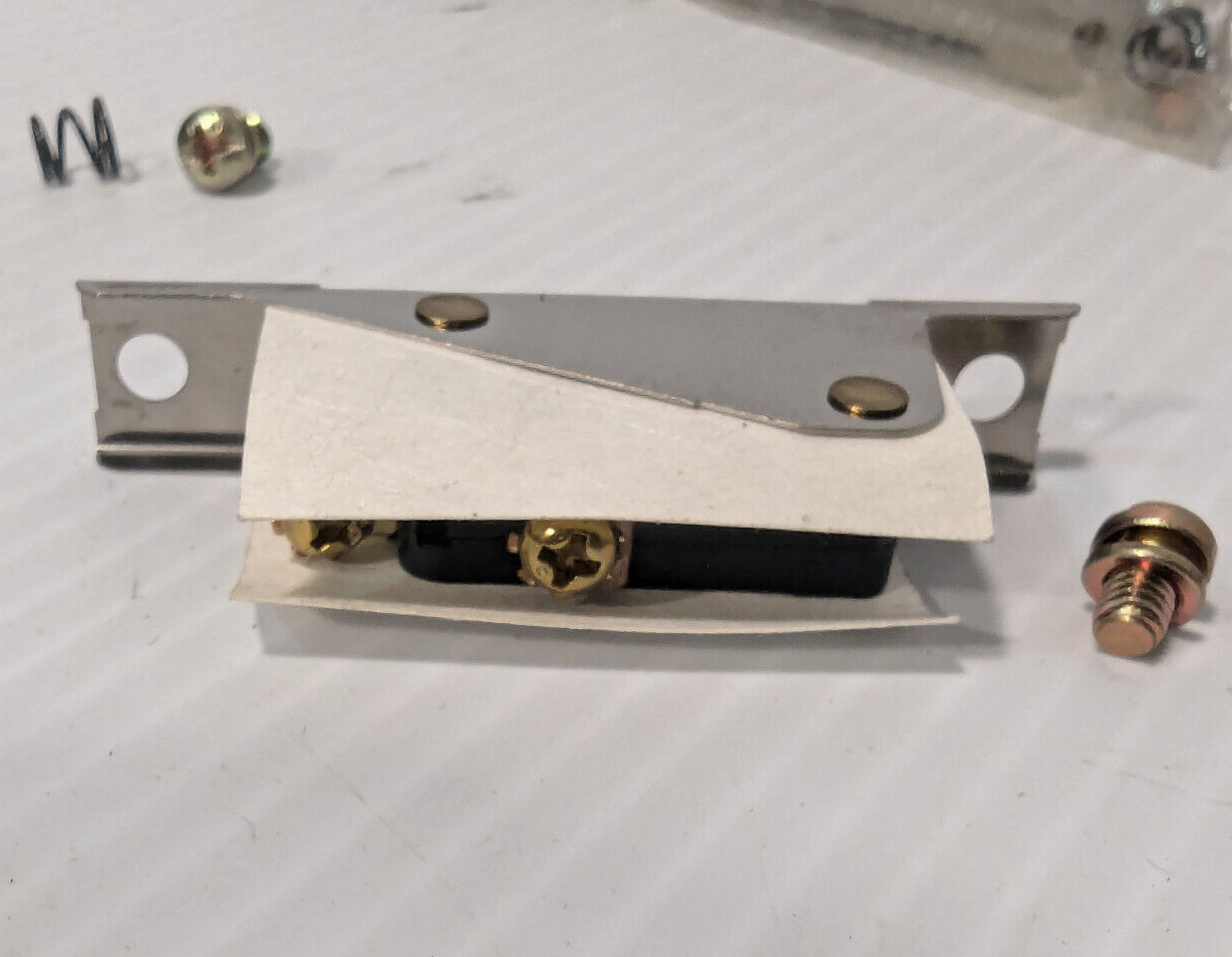 VB-S101N Omron Corporation limit switch with hardware -Free Shipping