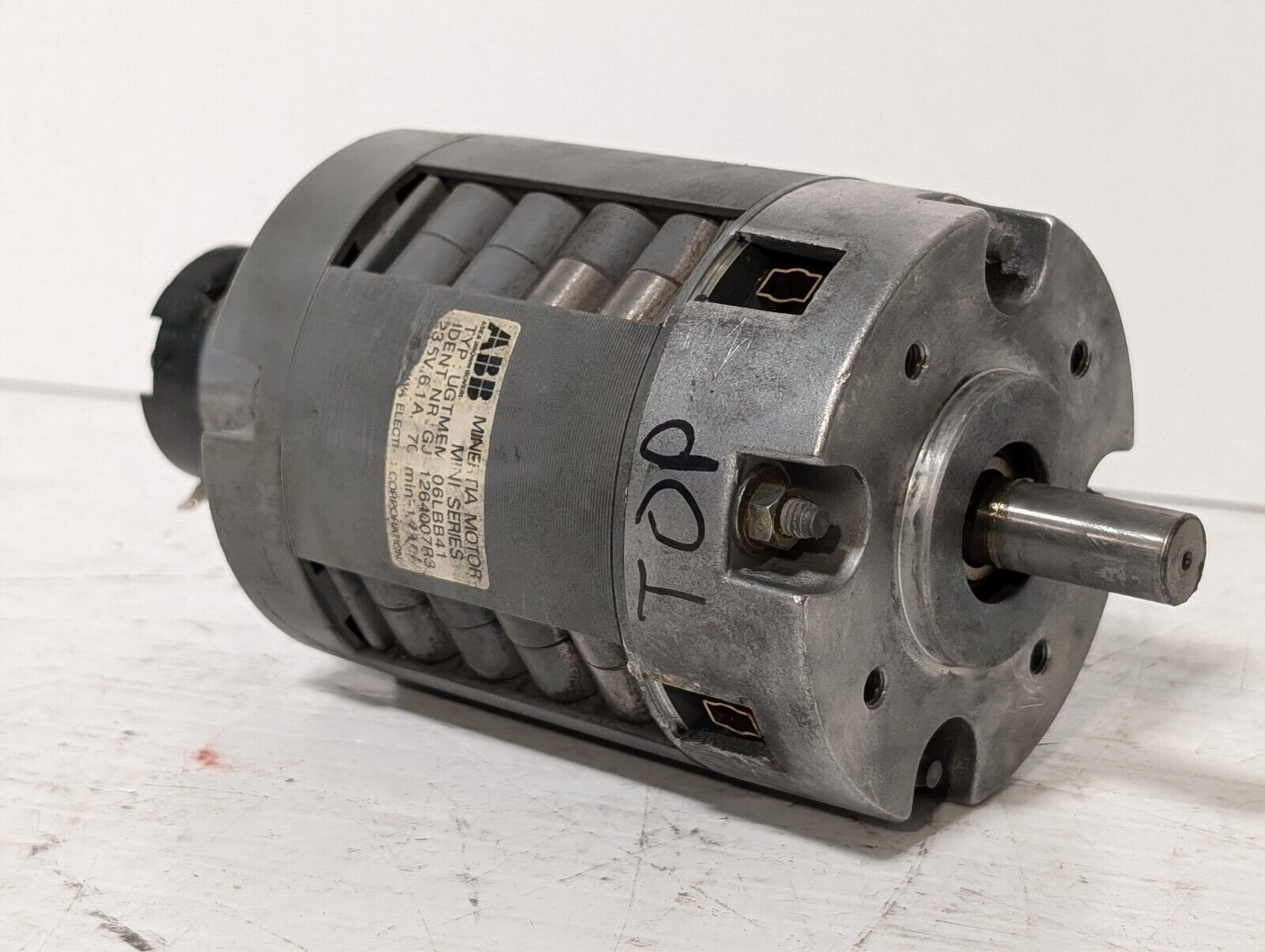 Yaskawa ABB UGTMEM-06LBB41 Minertia Servo Motor Mini Series