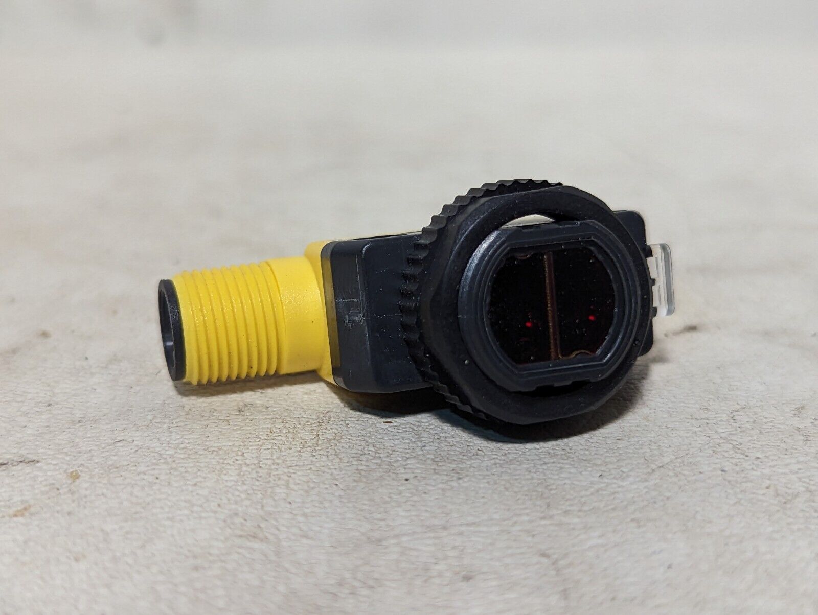 Banner  QS18VN6LPQ8 Photoelectric Sensor 10-30VDC 4-Pin