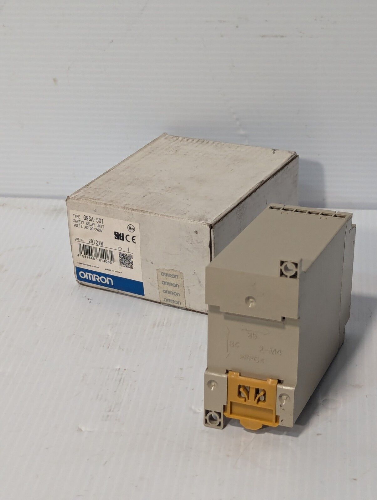 Omron G9SA-501 Safety Relay Unit, 100-240vac, 45mm Width - Free Shipping