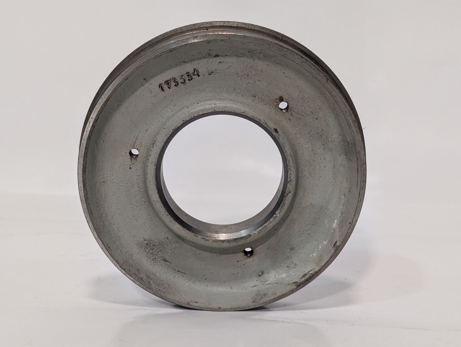 Unbranded 173334 Steel Pulley with 3 Threaded Bolt Holes, 5" OD