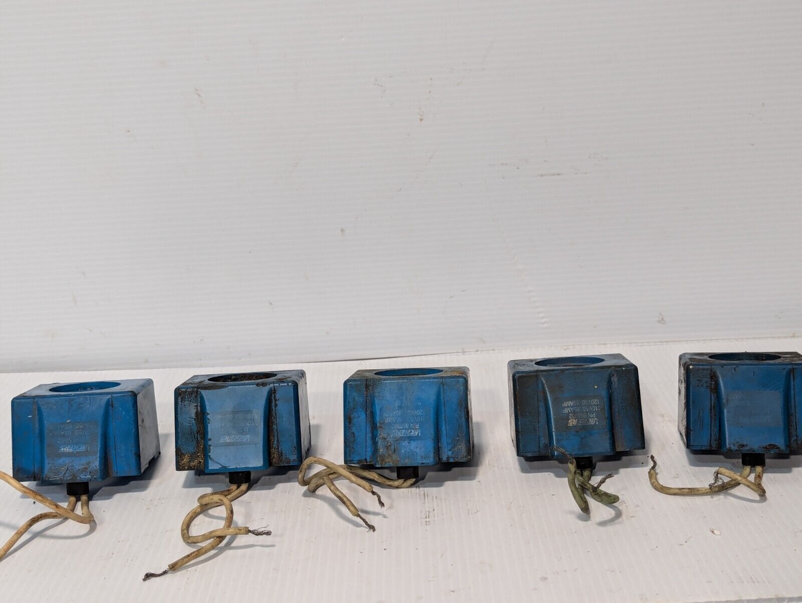 Vickers 868982 coil, 120VAC 60Hz 0.69A; 110VAC 50Hz 0.85A - Free Shipping