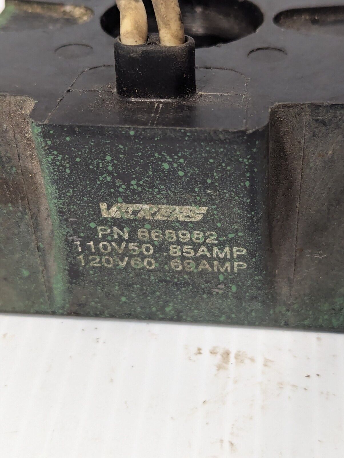 Vickers 868982 coil, 120VAC 60Hz 0.69A; 110VAC 50Hz 0.85A - Free Shipping